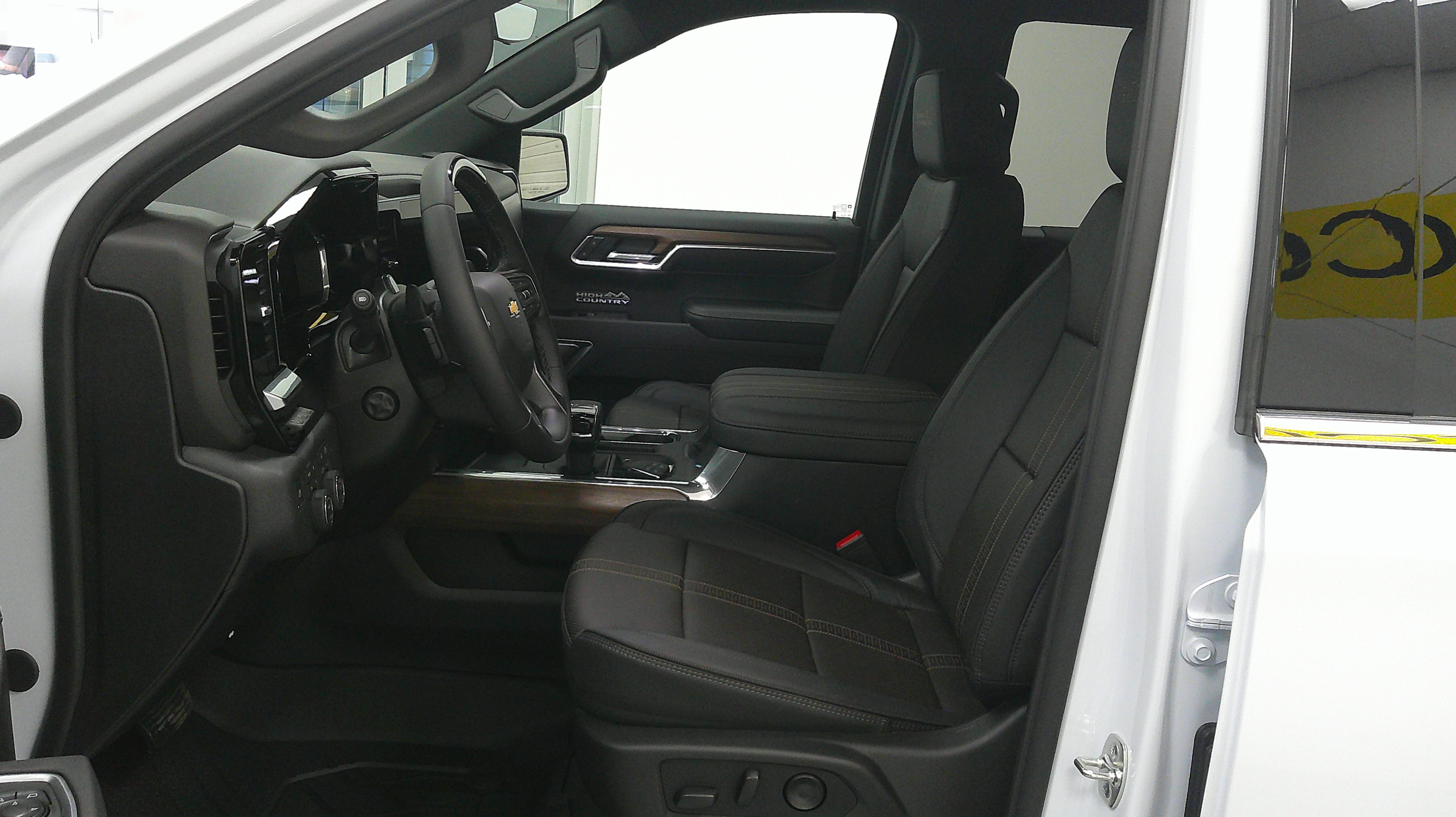 2026 Chevrolet Silverado 1500 High Country - Photo 12