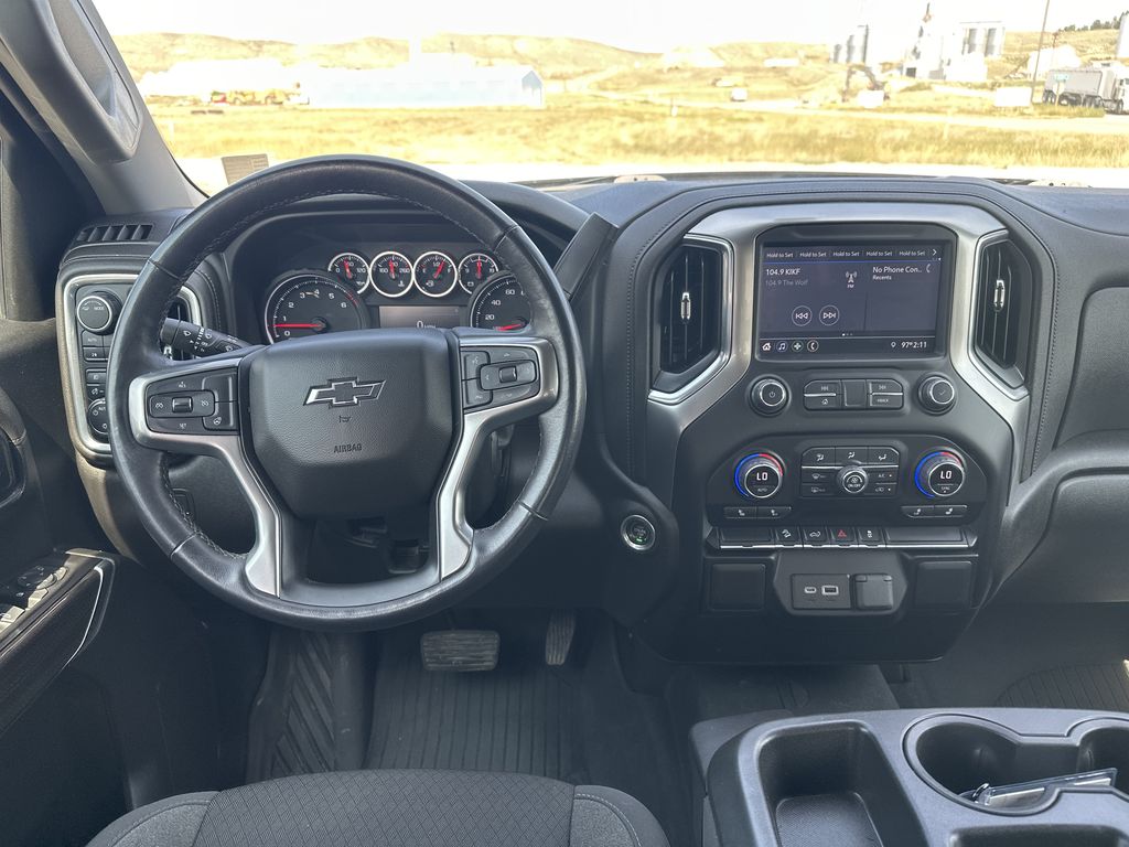 2022 Chevrolet Silverado 1500 RST photo 13