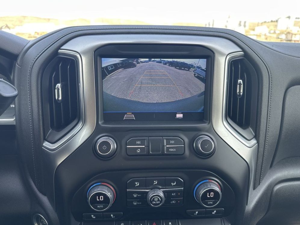 2022 Chevrolet Silverado 1500 RST photo 11