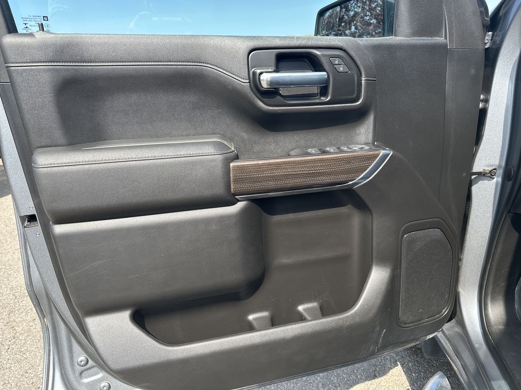 2022 Chevrolet Silverado 1500 RST photo 6