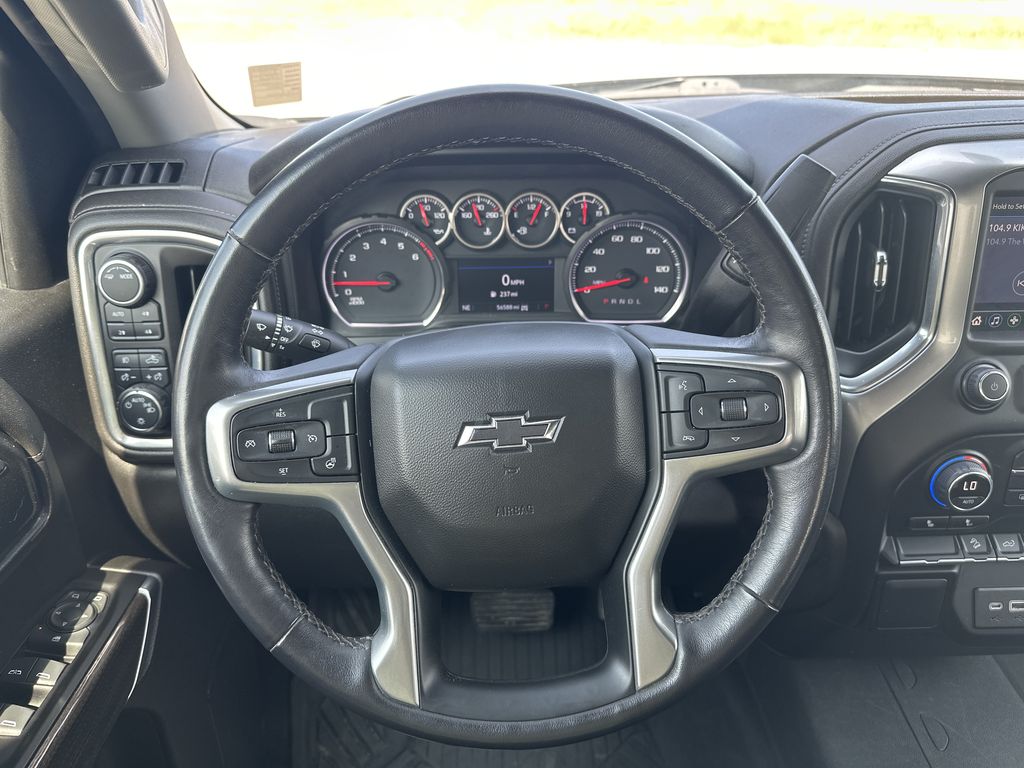 2022 Chevrolet Silverado 1500 RST photo 8