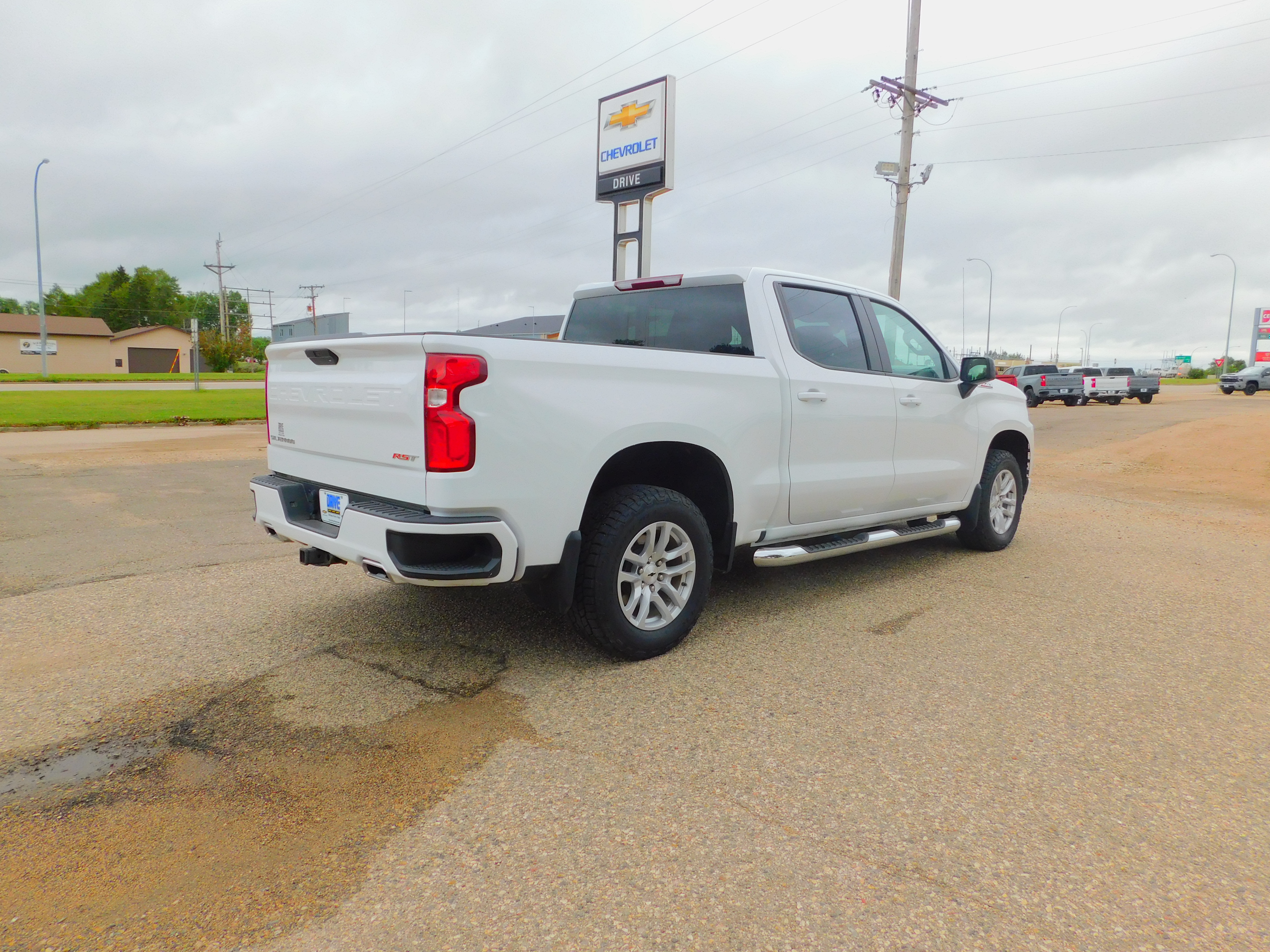 Used 2022 Chevrolet Silverado 1500 Limited RST with VIN 1GCUYEEL6NZ167427 for sale in Rugby, ND