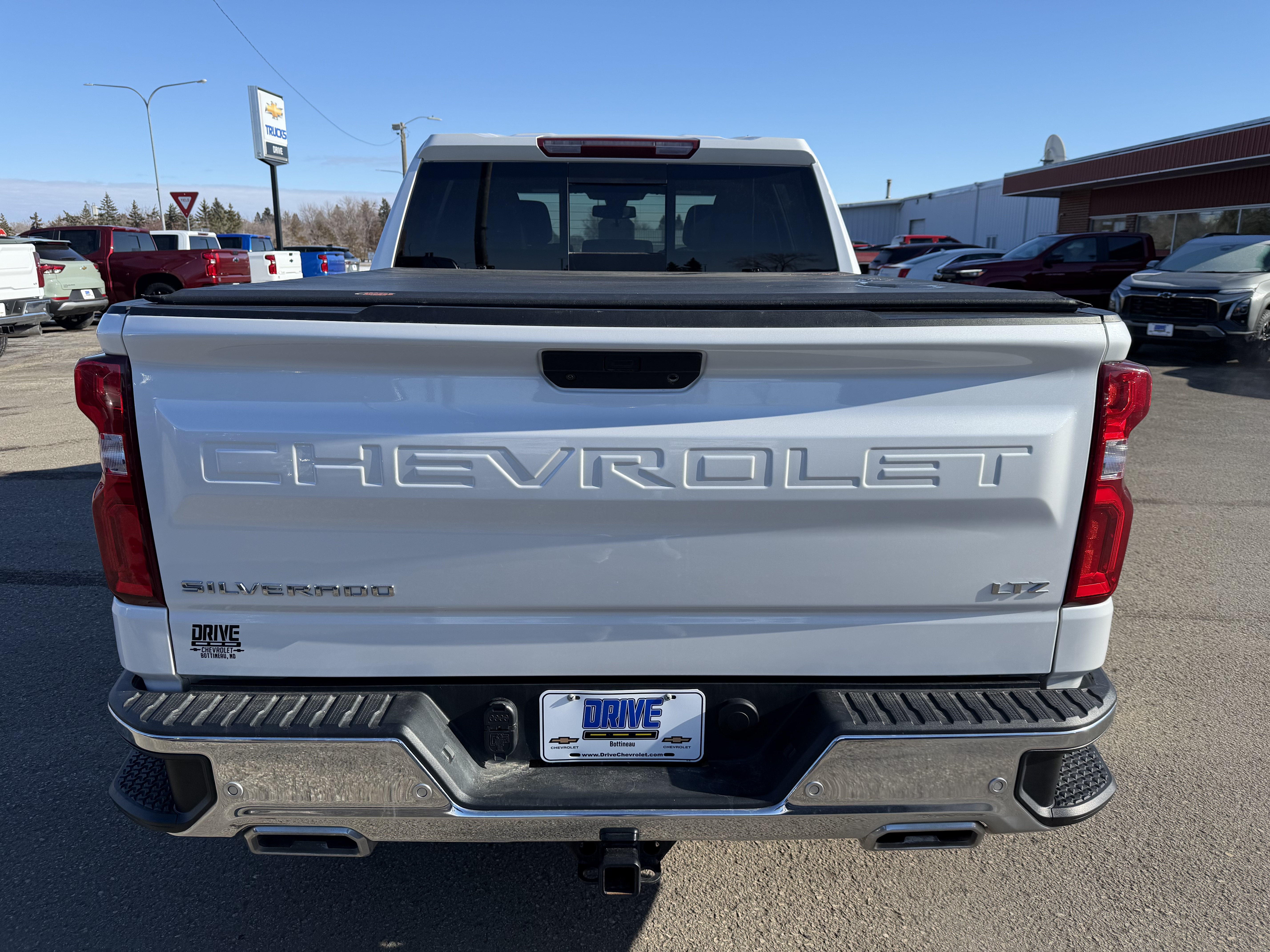 2021 Chevrolet Silverado 1500 LTZ - Photo 3