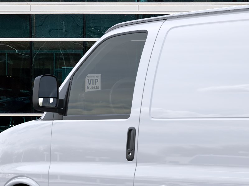 New 2026 Summit White Chevrolet WT image 37