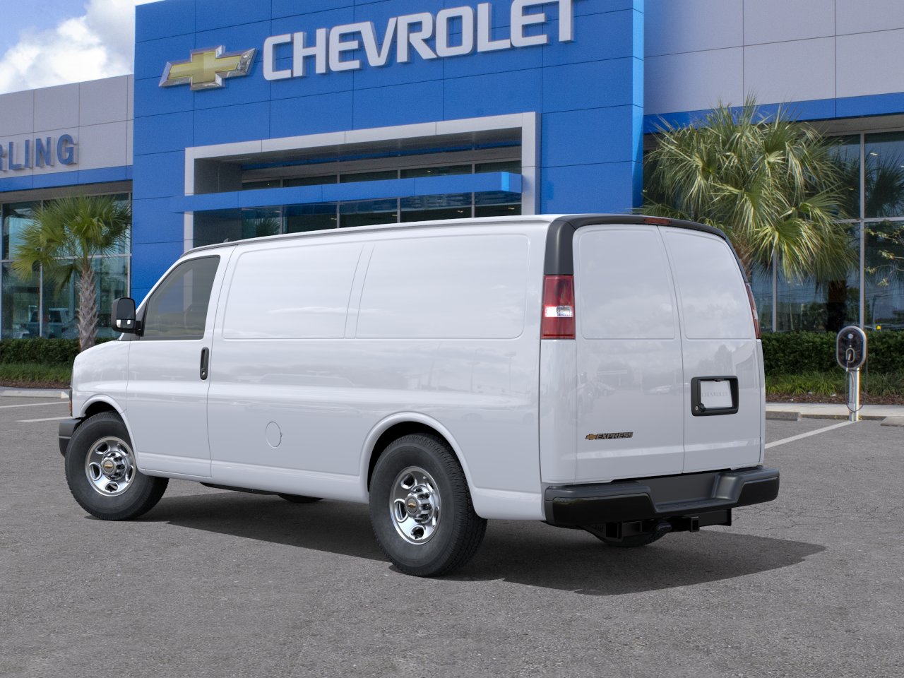 New 2026 Summit White Chevrolet WT image 27