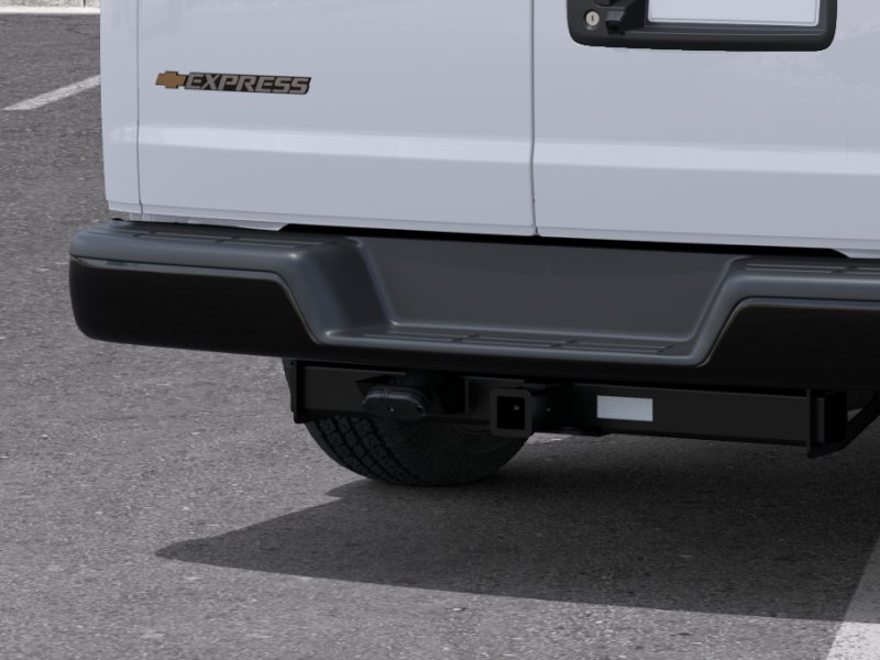 New 2026 Summit White Chevrolet WT image 50