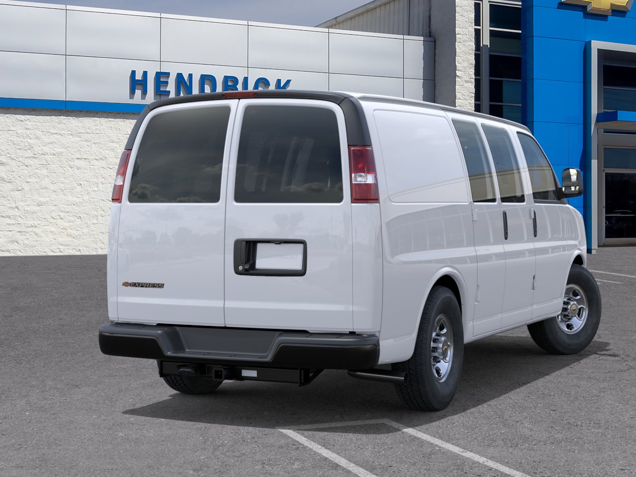 New 2025 Summit White Chevrolet WT image 29
