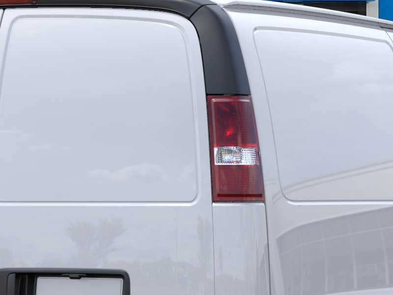 New 2026 Summit White Chevrolet WT image 11