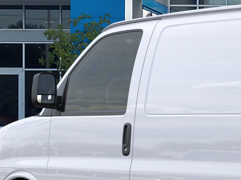 New 2026 Summit White Chevrolet WT image 38