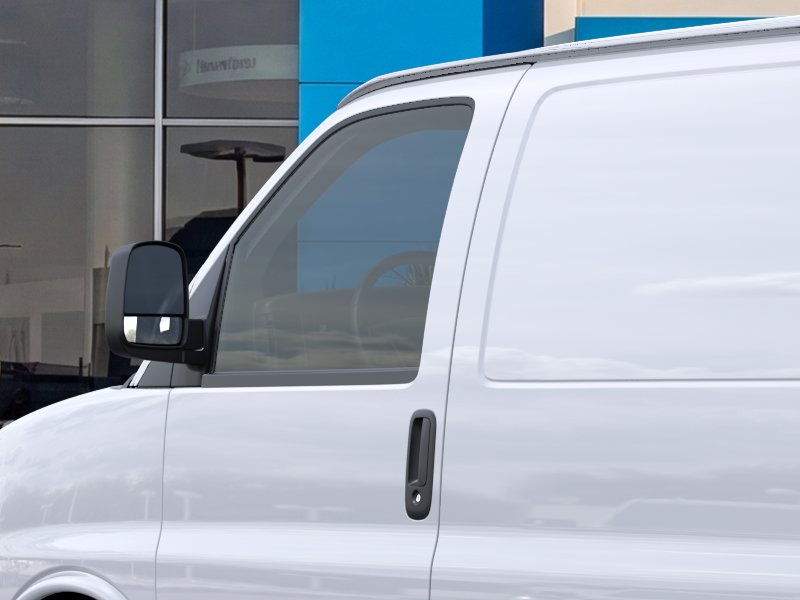 New 2026 Summit White Chevrolet WT image 36