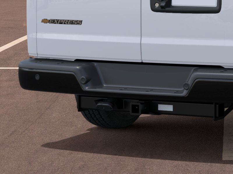 New 2026 Summit White Chevrolet WT image 38