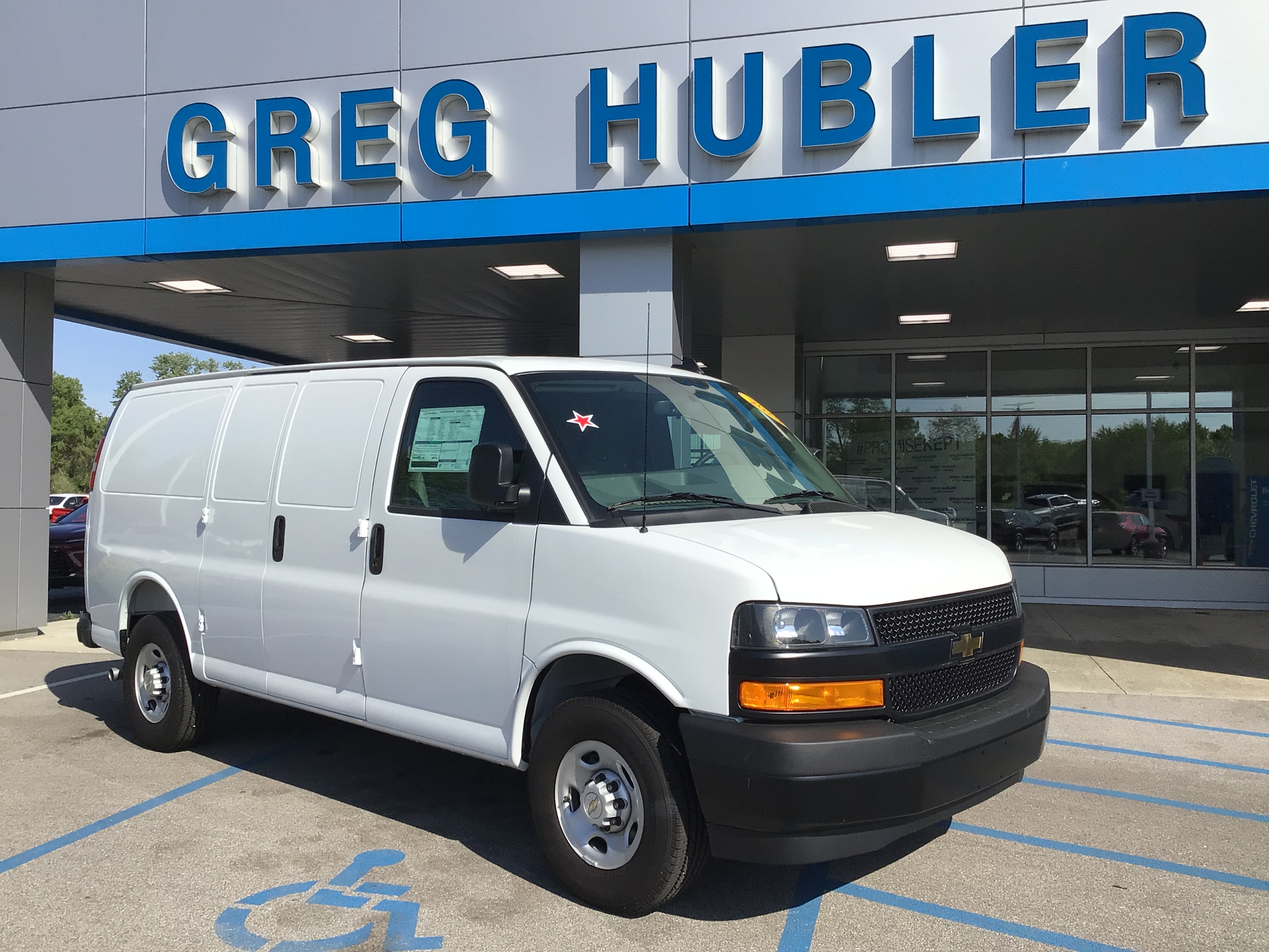 2025 Chevrolet Express 2500 Work Van HD's photo