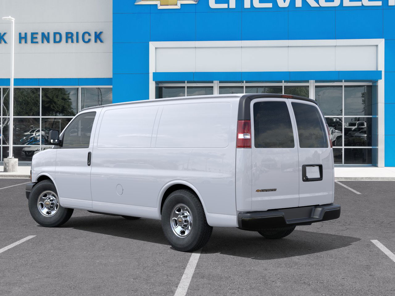 New 2025 Summit White Chevrolet WT image 42