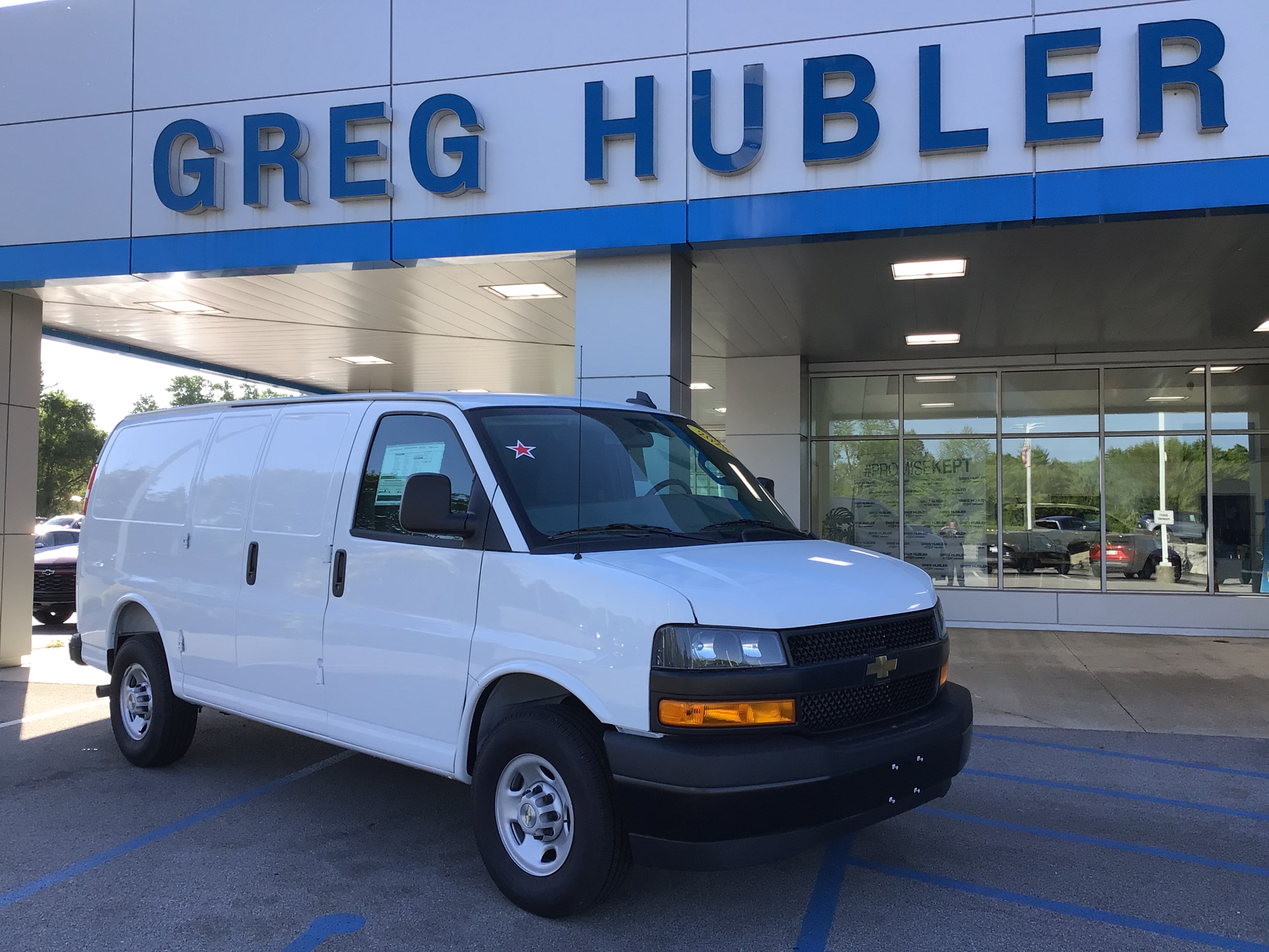 2025 Chevrolet Express 2500 Work Van HD's photo