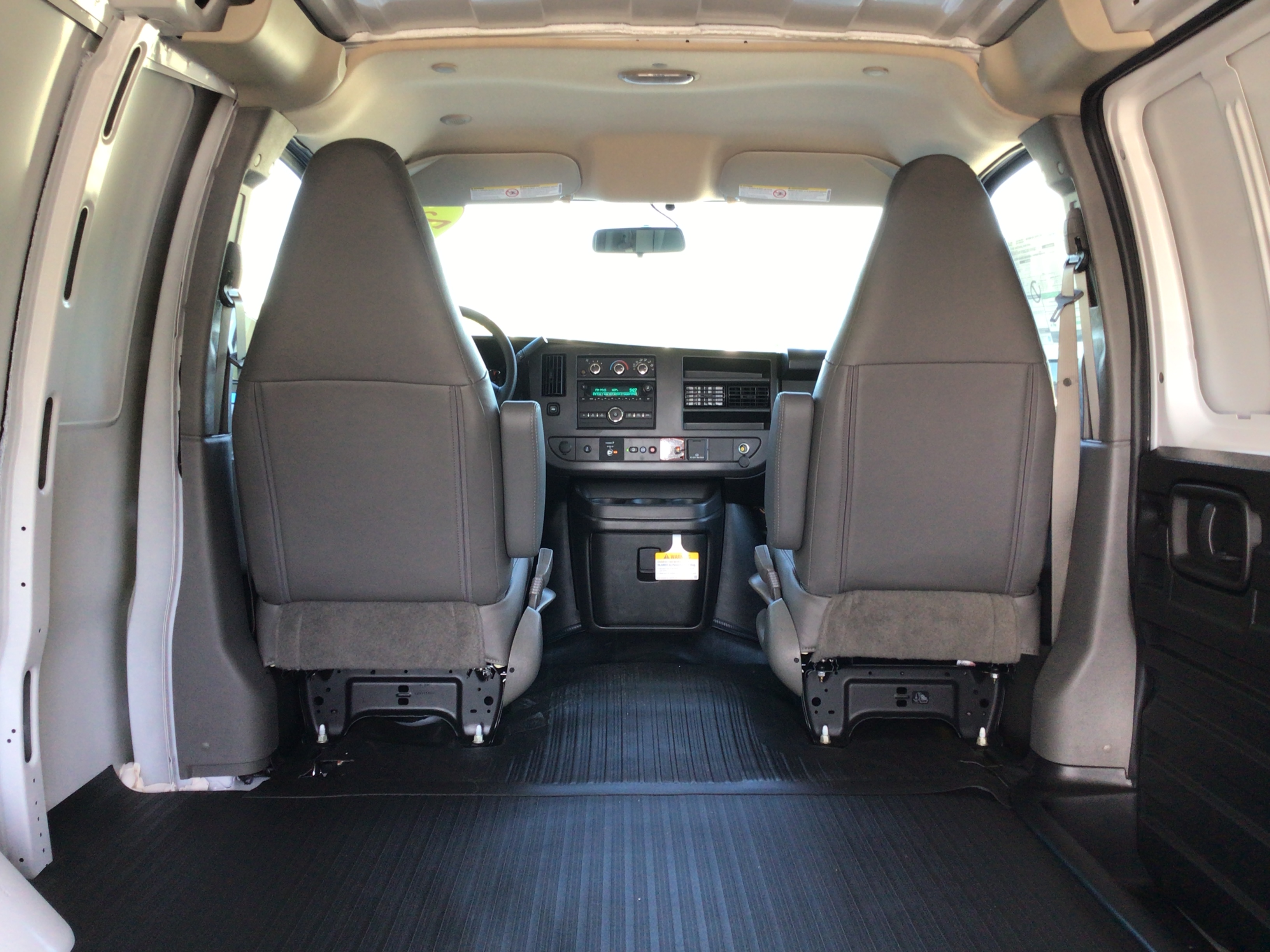 2025 Chevrolet Express Cargo Work Van - Photo 36
