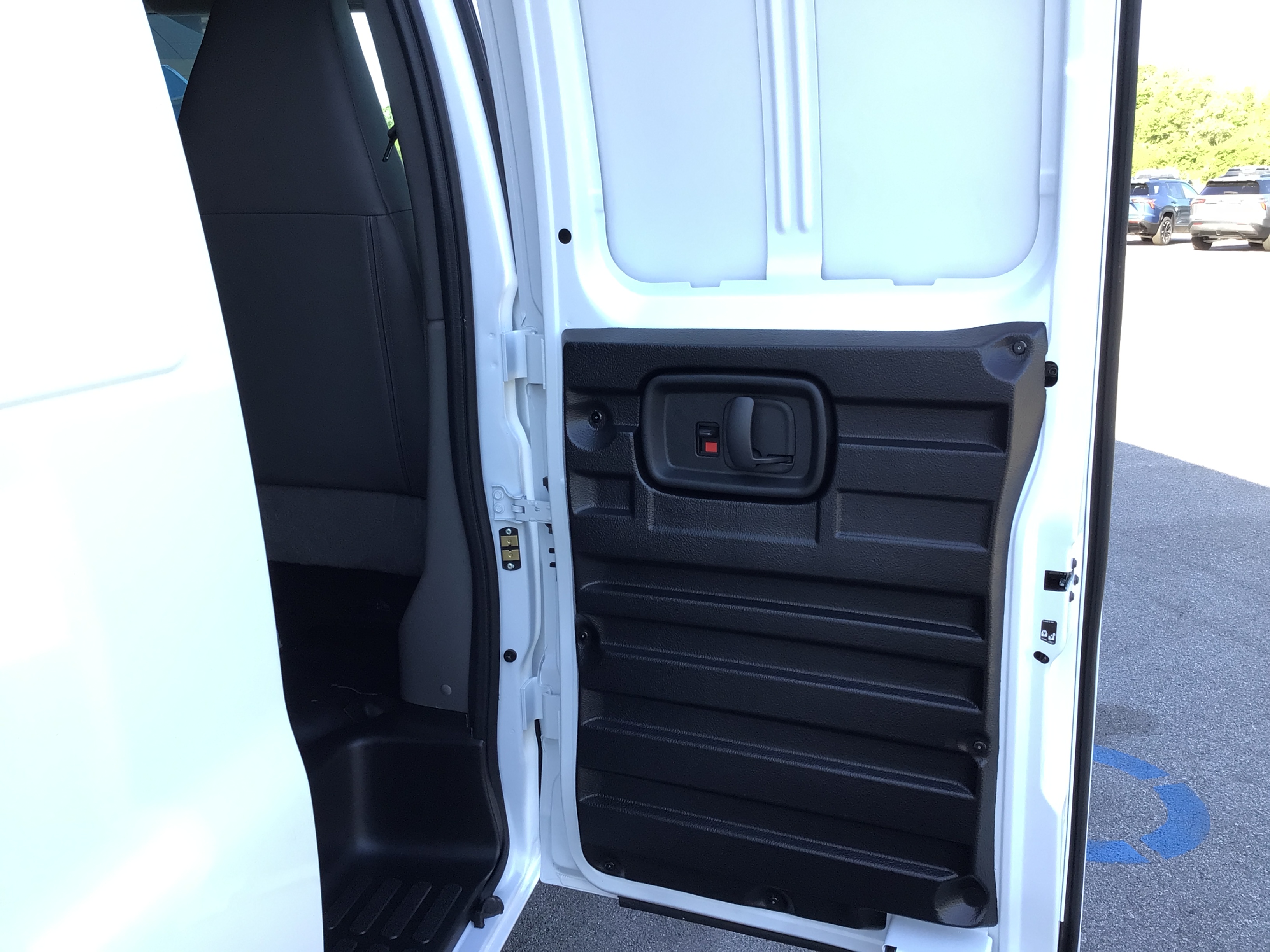 2025 Chevrolet Express Cargo Work Van - Photo 27