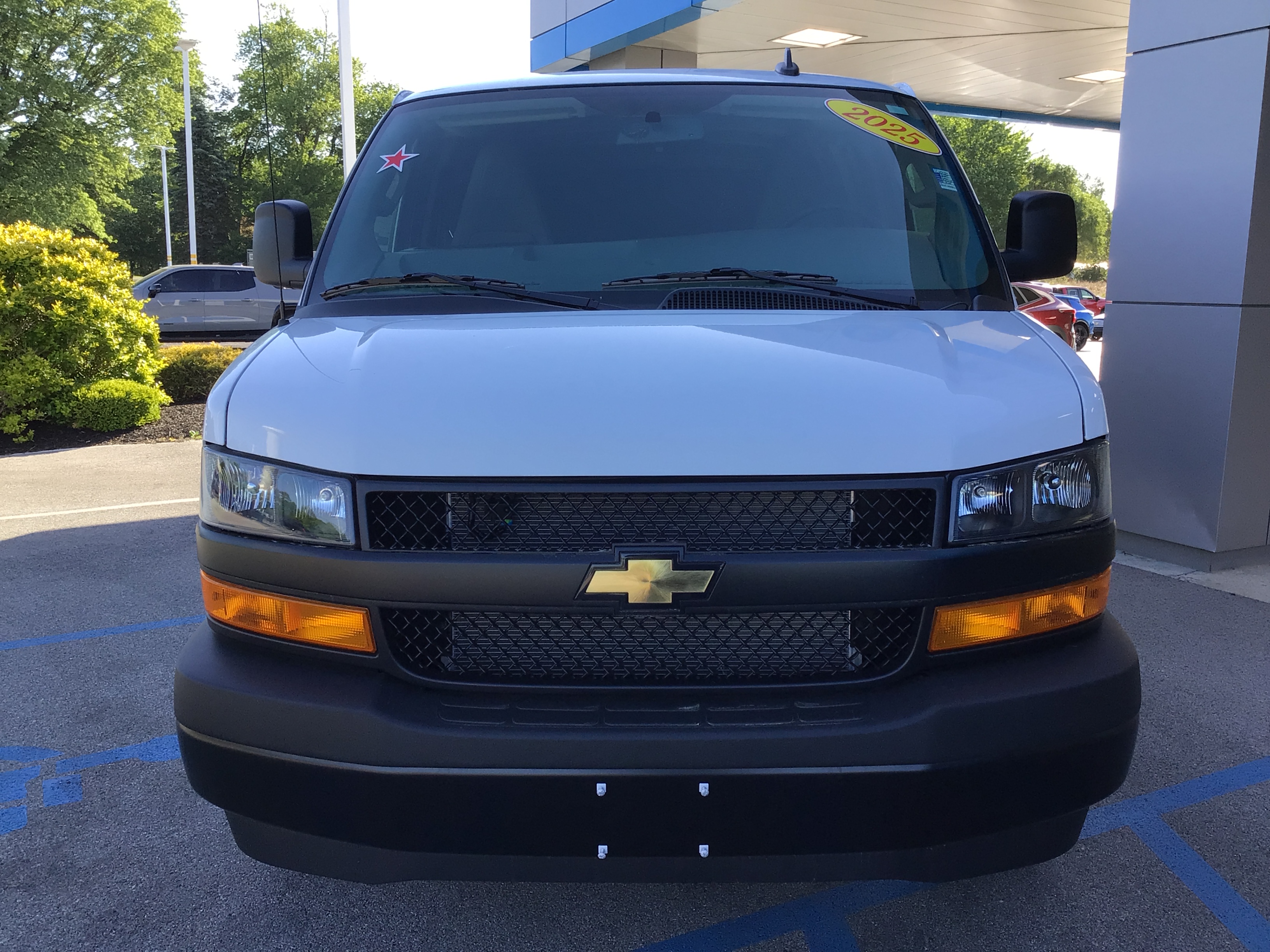 2025 Chevrolet Express Cargo Work Van - Photo 13