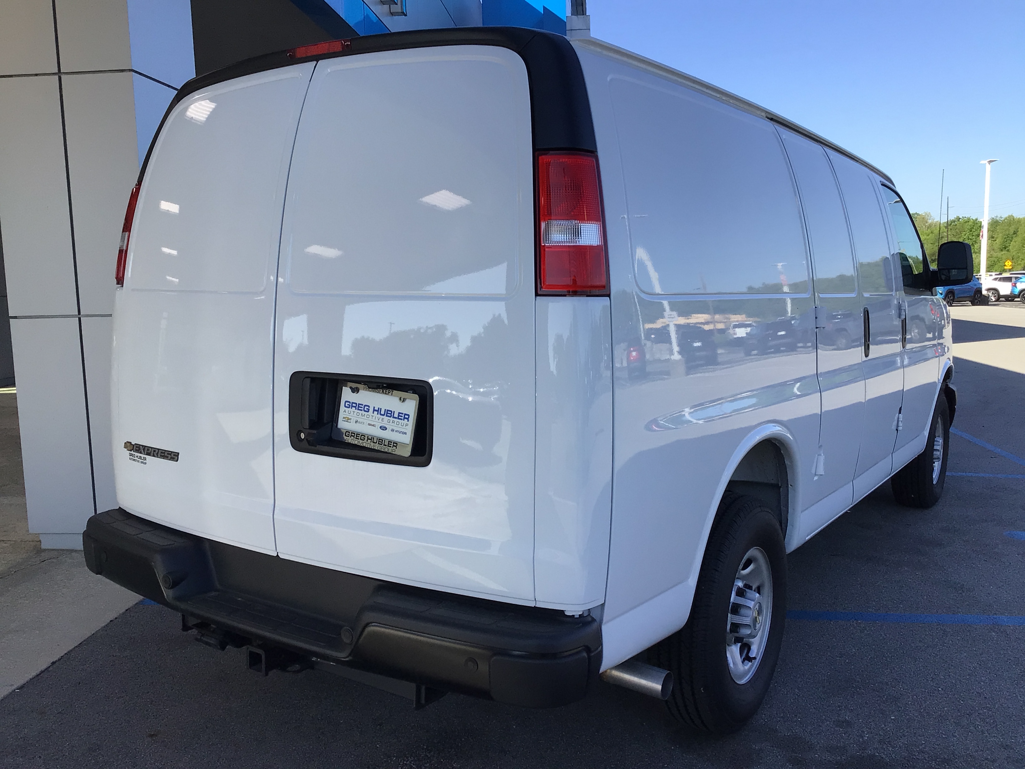 2025 Chevrolet Express Cargo Work Van - Photo 6