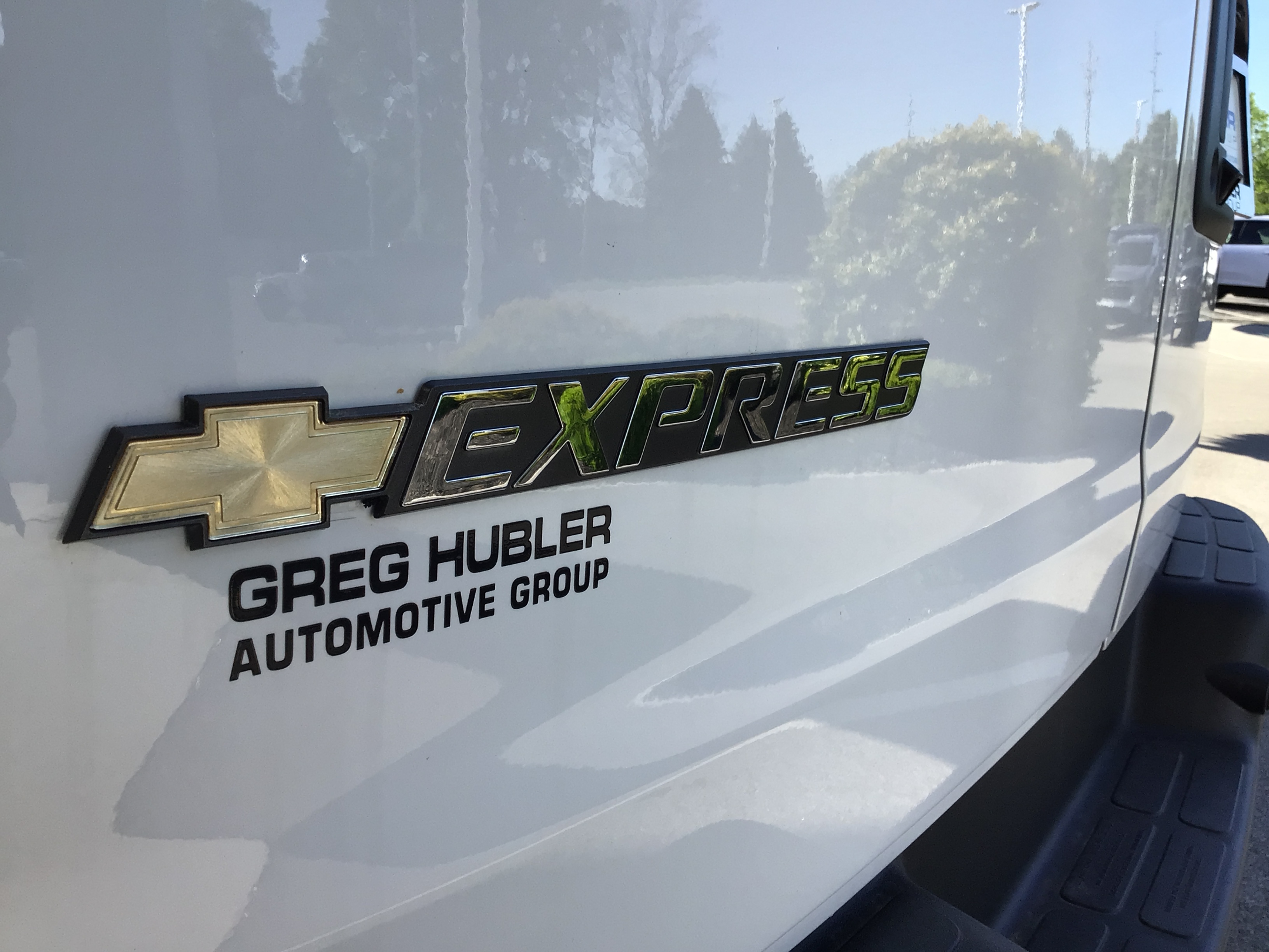 2025 Chevrolet Express Cargo Work Van - Photo 14
