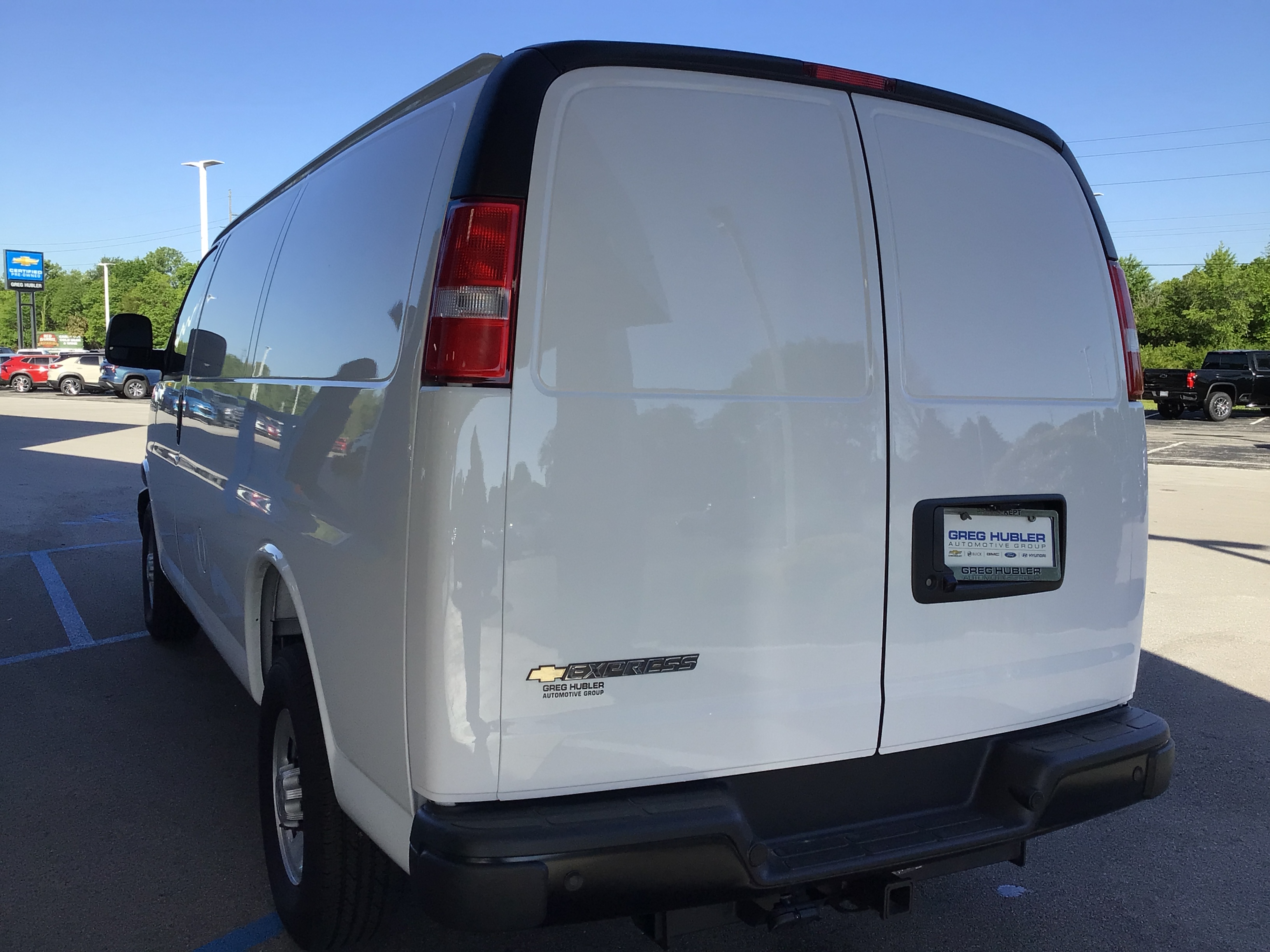 2025 Chevrolet Express Cargo Work Van - Photo 8