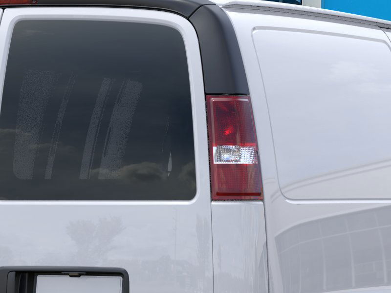 2025 Chevrolet Express Cargo Work Van - Photo 11