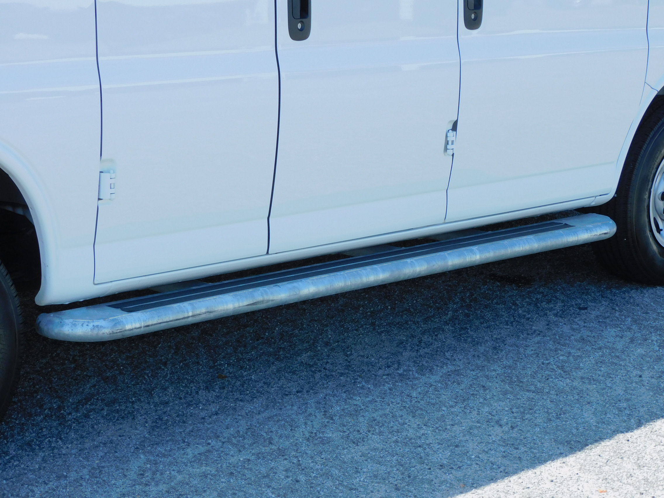 2023 Chevrolet Express Cargo 2500 photo 5