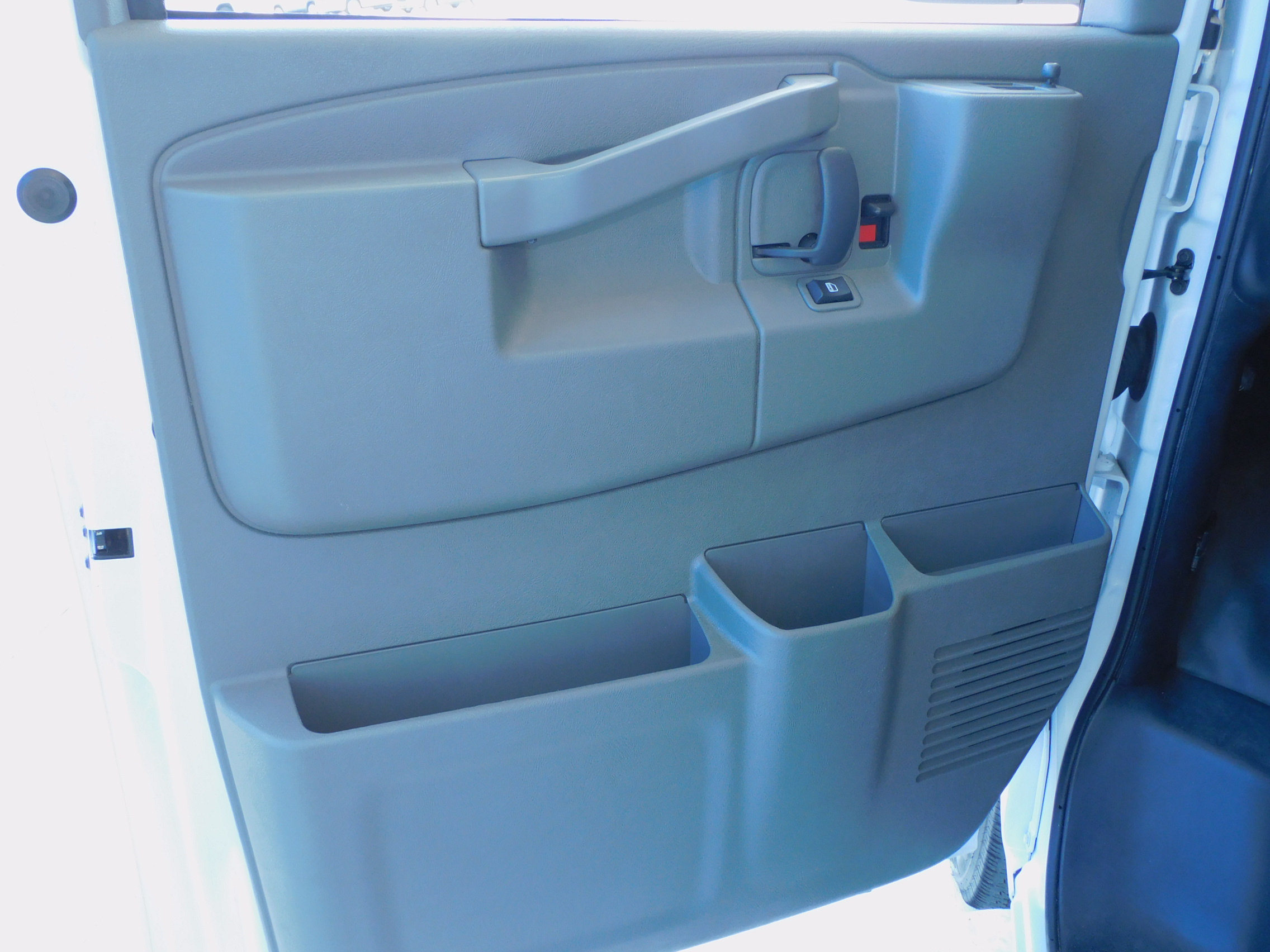2023 Chevrolet Express Cargo 2500 photo 12