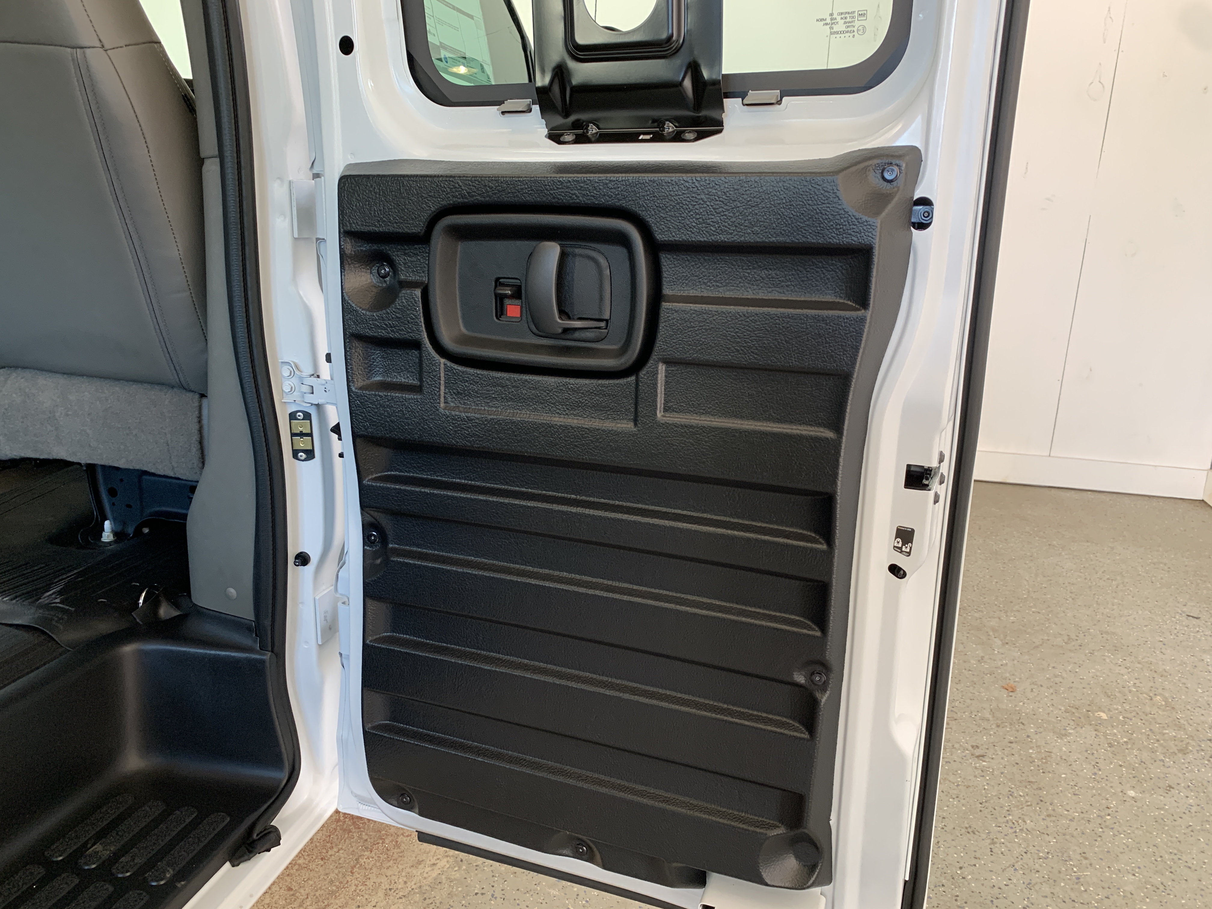 2025 Chevrolet Express Cargo Work Van - Photo 39