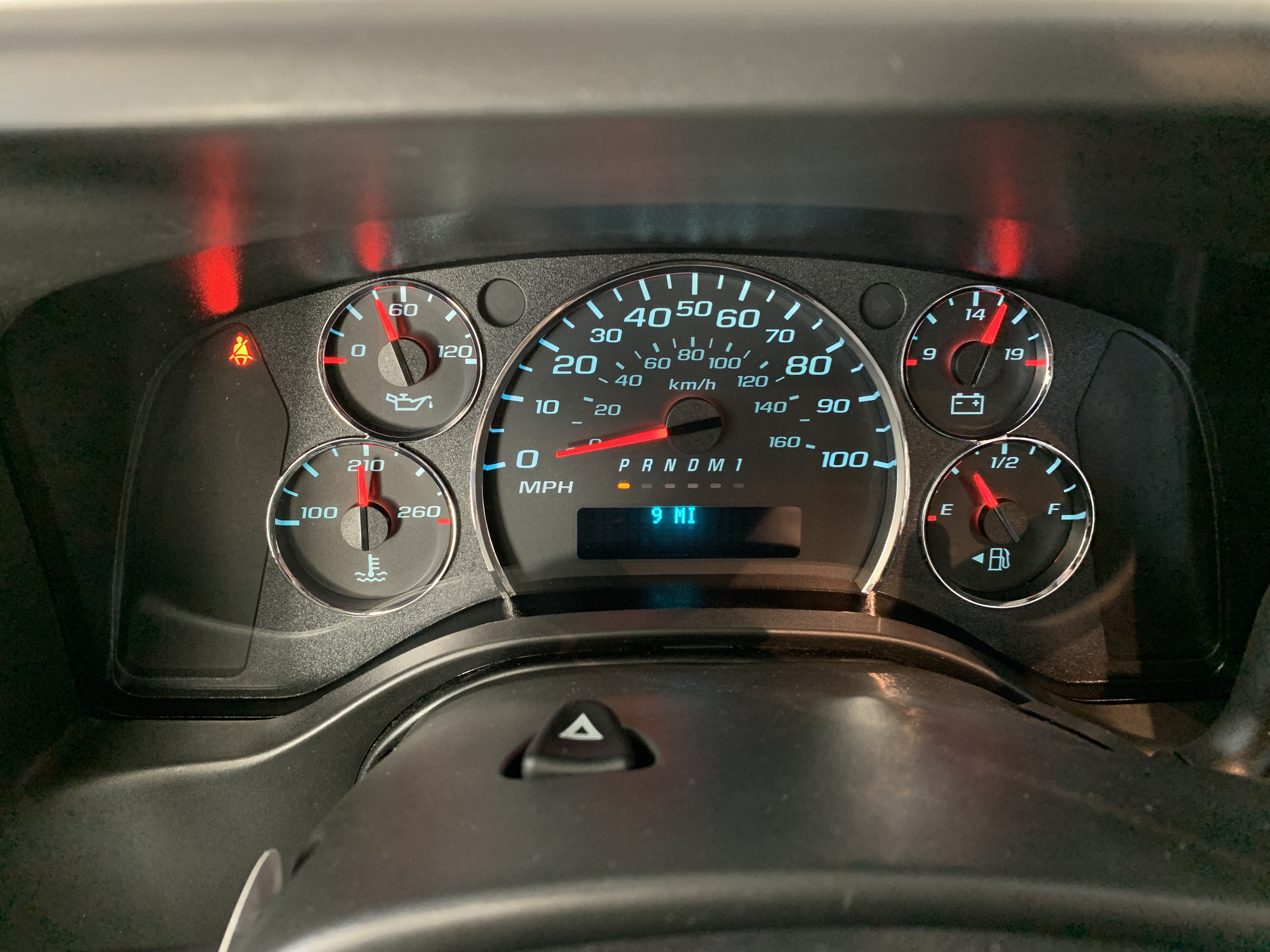 2025 Chevrolet Express Cargo Work Van - Photo 18