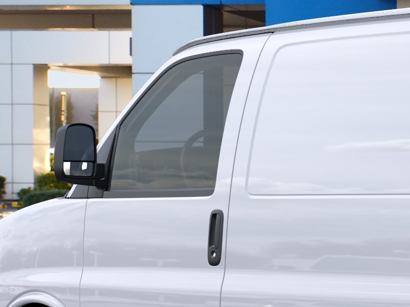 New 2026 Summit White Chevrolet 1WT image 38