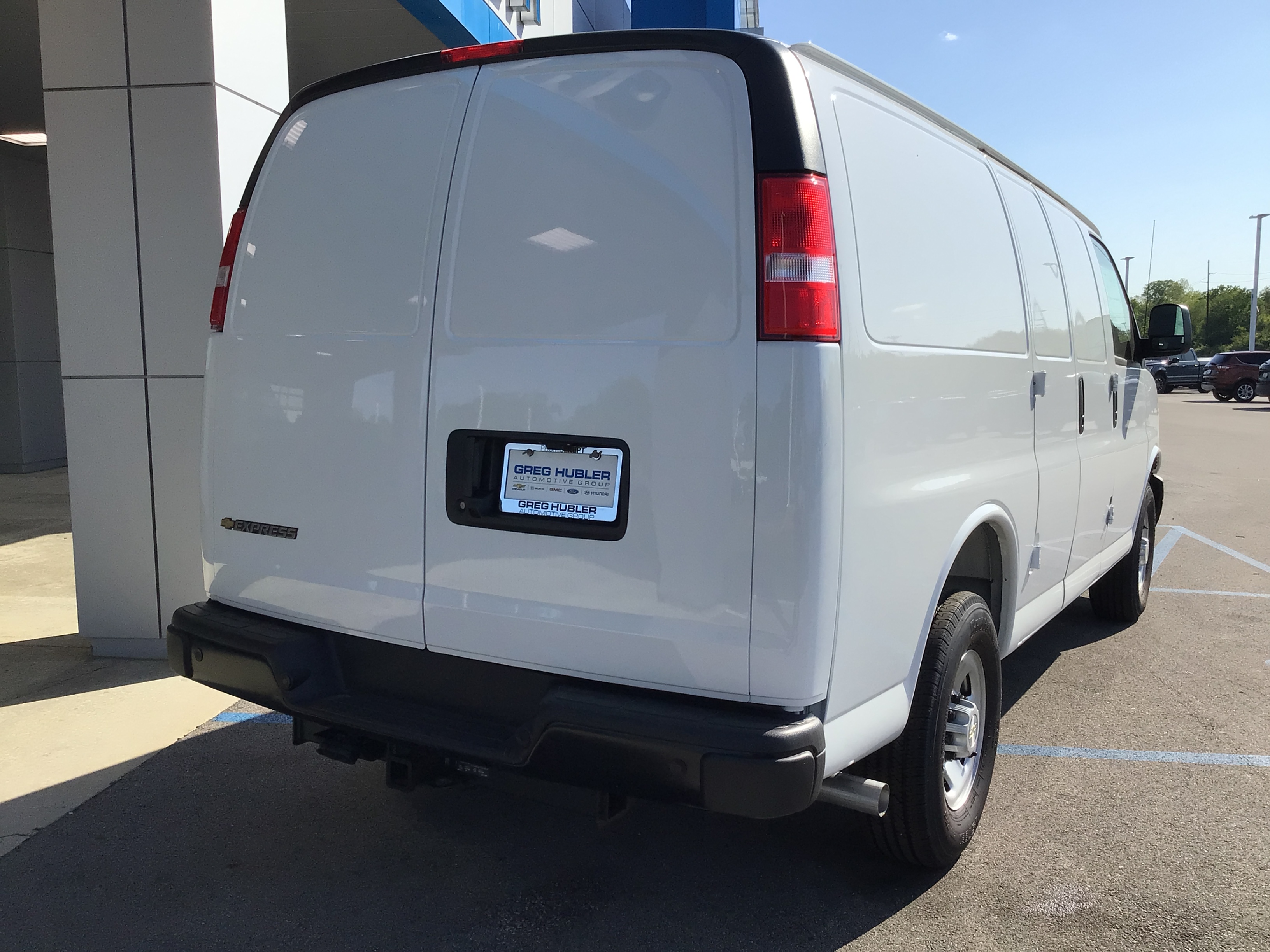 2025 Chevrolet Express Cargo Work Van - Photo 7