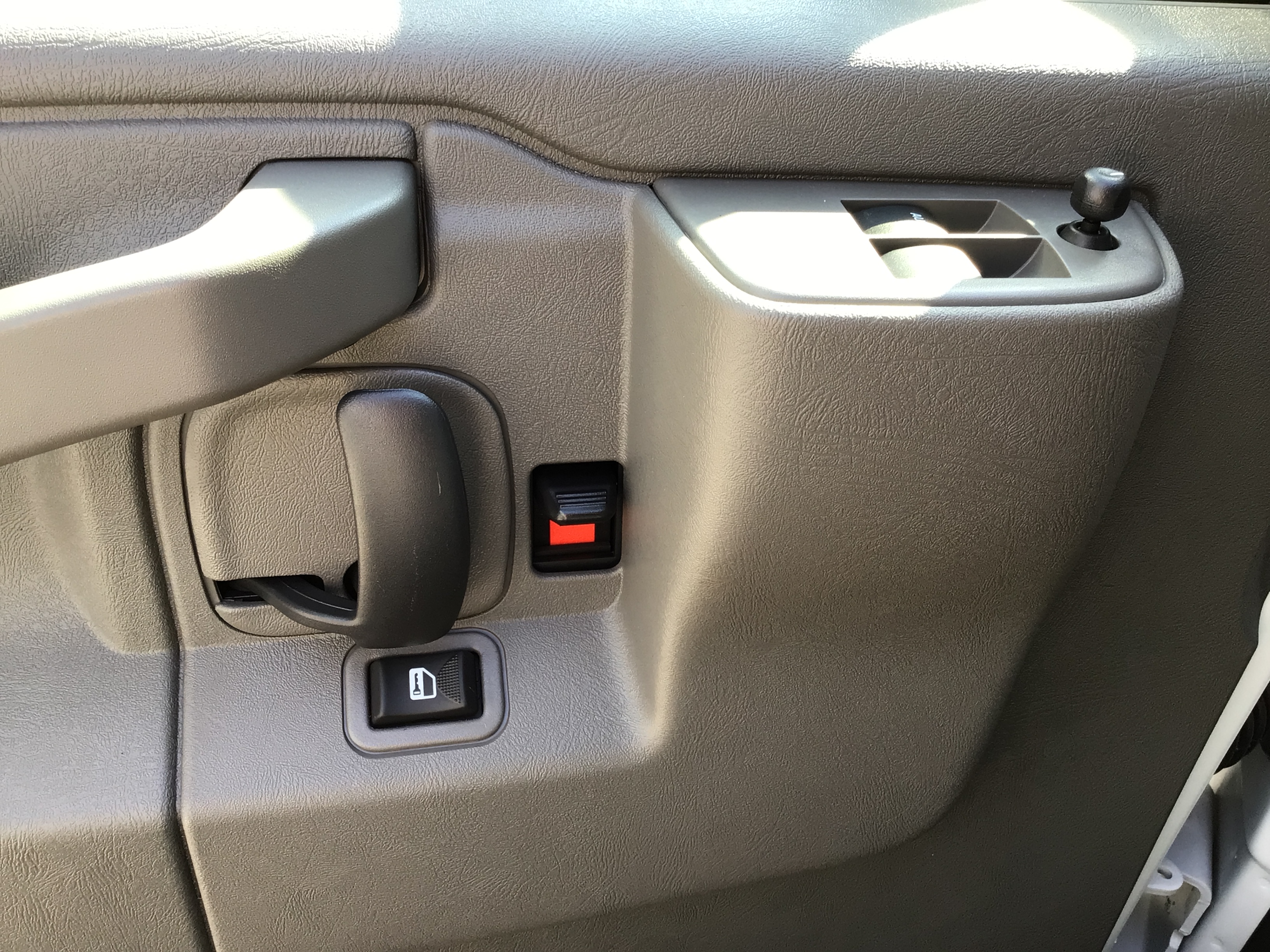 2025 Chevrolet Express Cargo Work Van - Photo 19