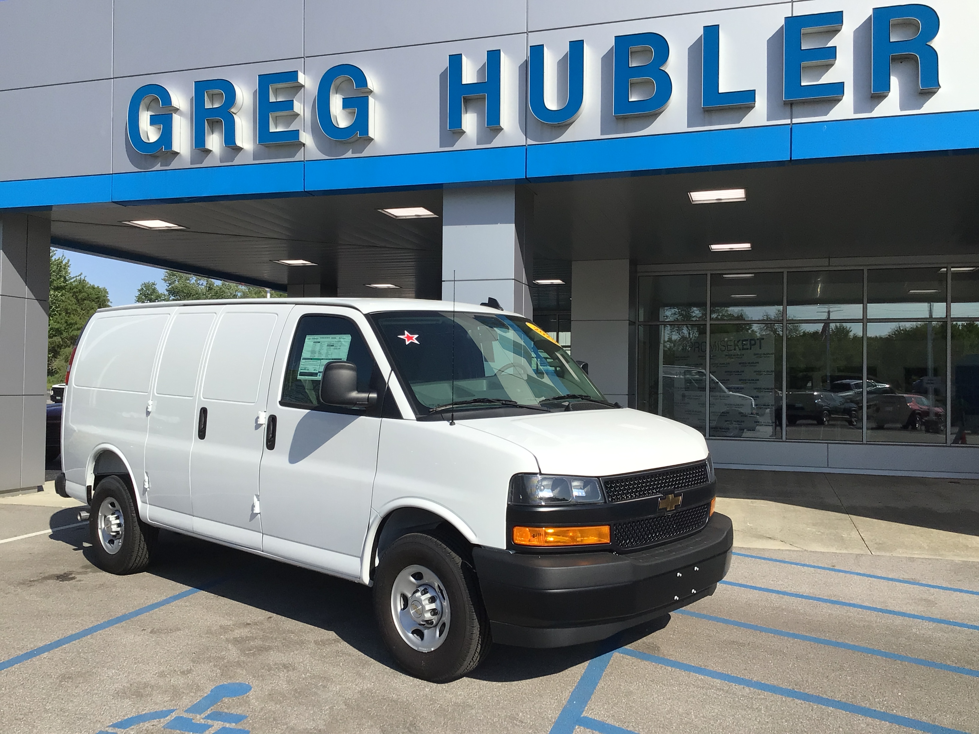 2025 Chevrolet Express 2500 Work Van HD's photo