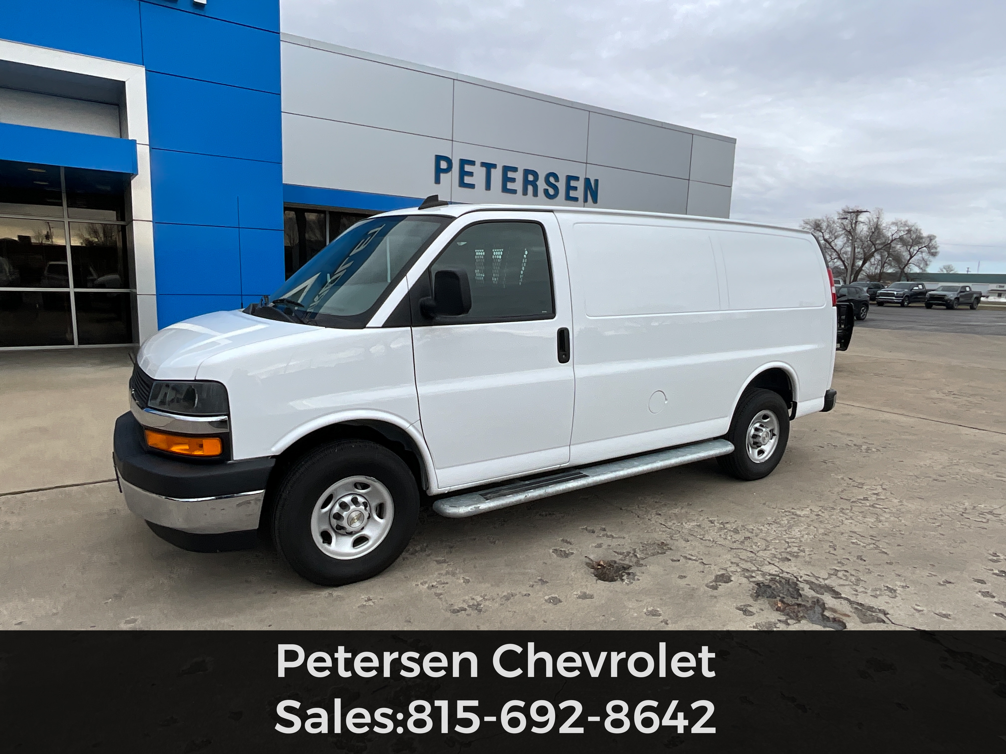 2024 Chevrolet Express Cargo Work Van's photo