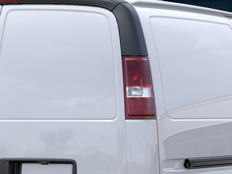 New 2026 Summit White Chevrolet WT image 11