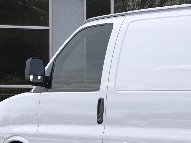 New 2026 Summit White Chevrolet WT image 43
