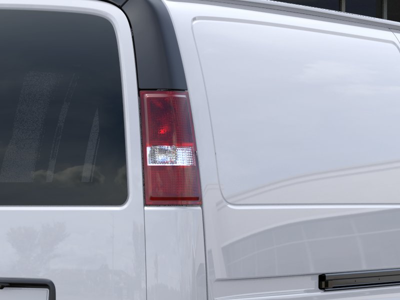 New 2026 Summit White Chevrolet WT image 11