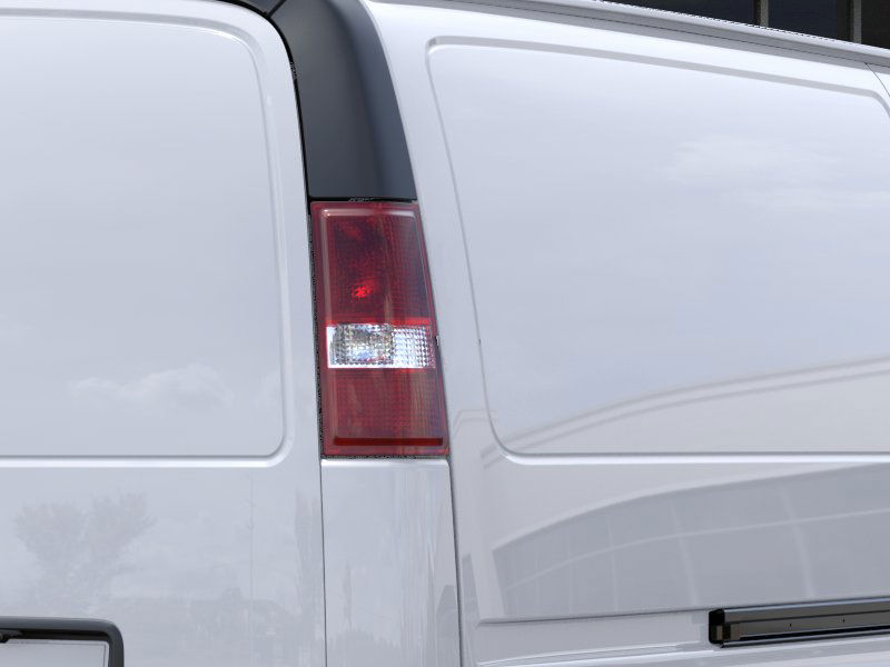 New 2025 Summit White Chevrolet WT image 23