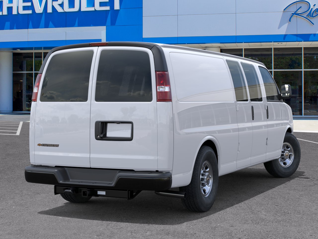 New 2026 Summit White Chevrolet WT image 30