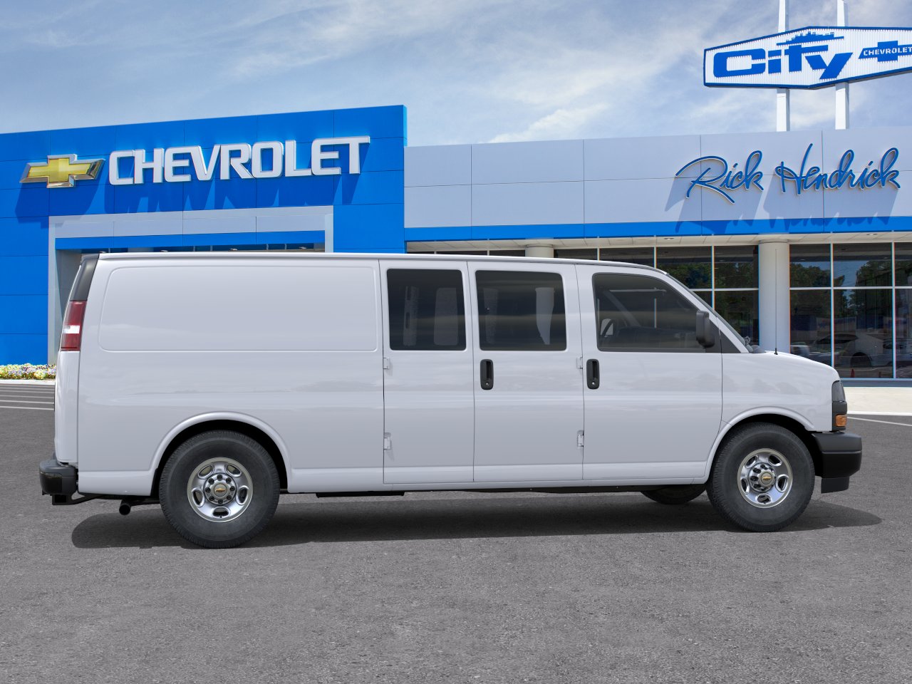New 2026 Summit White Chevrolet WT image 31