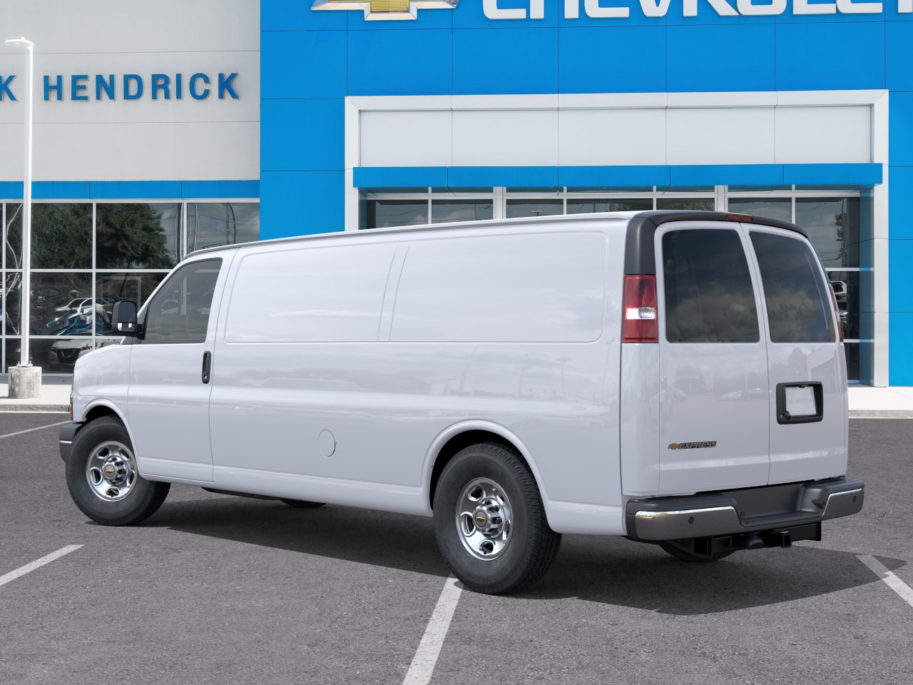 New 2026 Summit White Chevrolet WT image 42