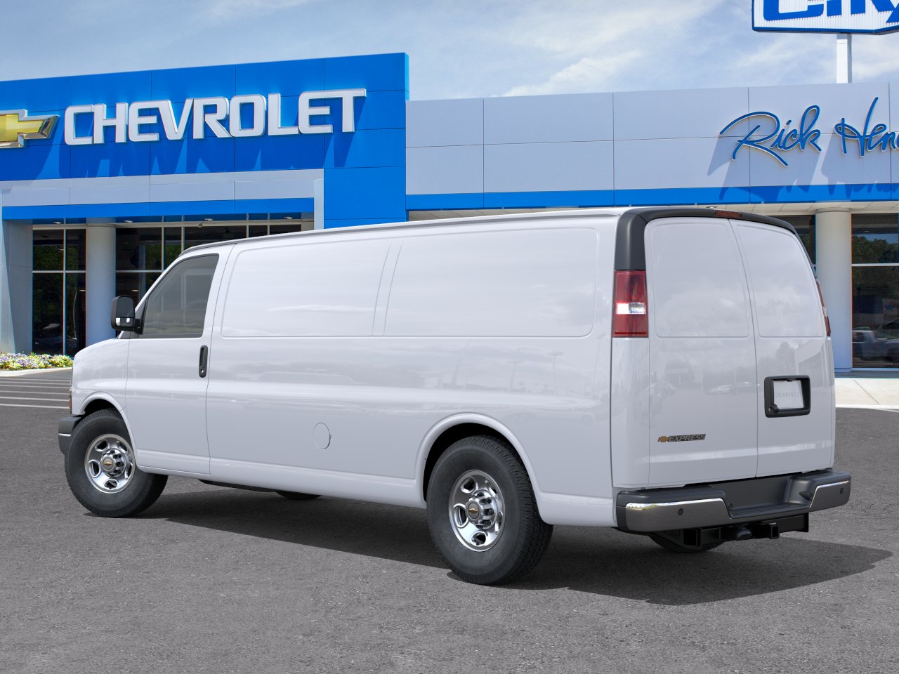 New 2026 Summit White Chevrolet WT image 29