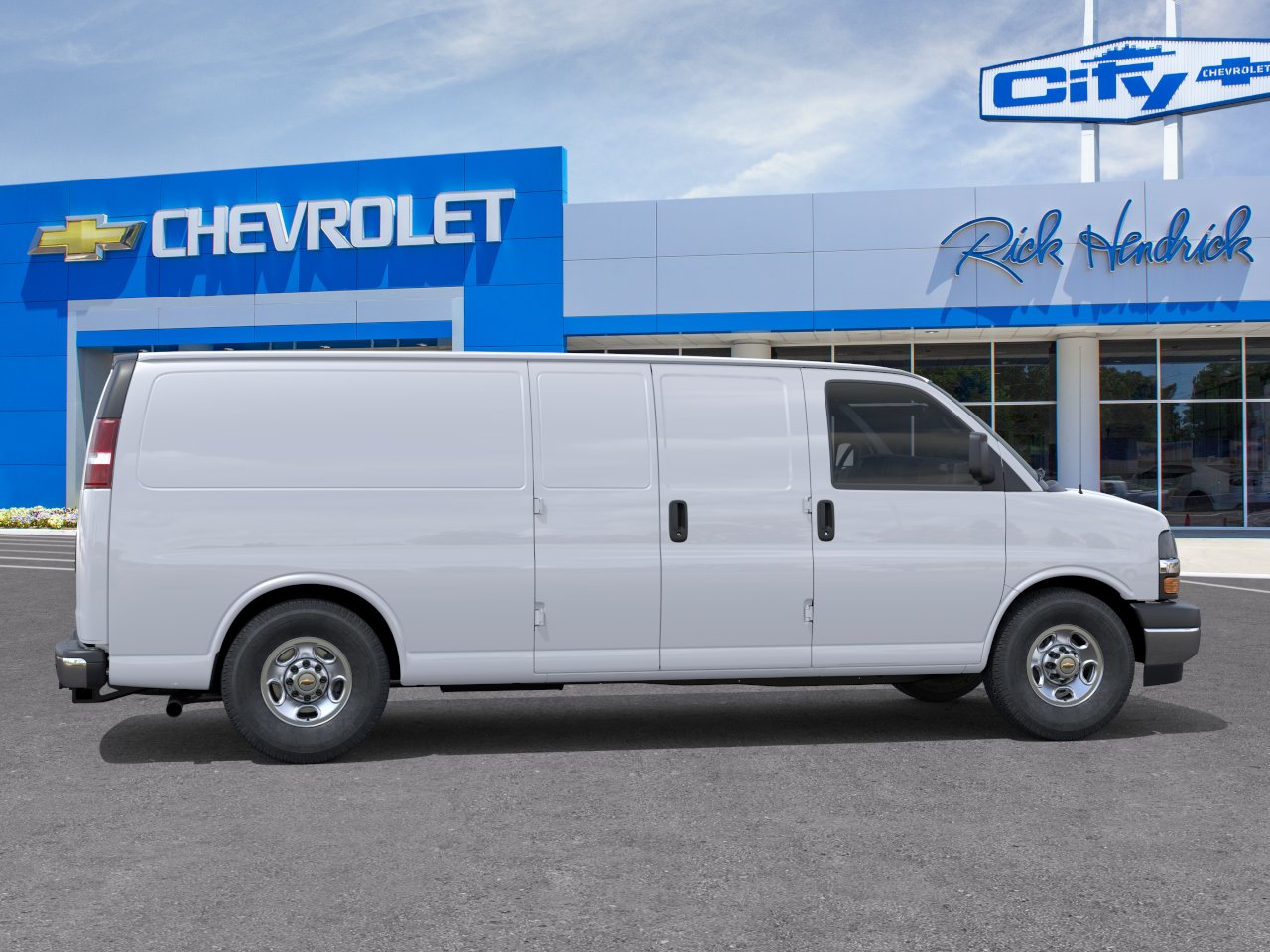 New 2026 Summit White Chevrolet WT image 31