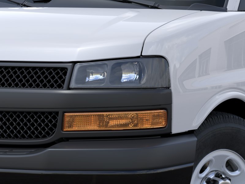 New 2026 Summit White Chevrolet 1WT image 34
