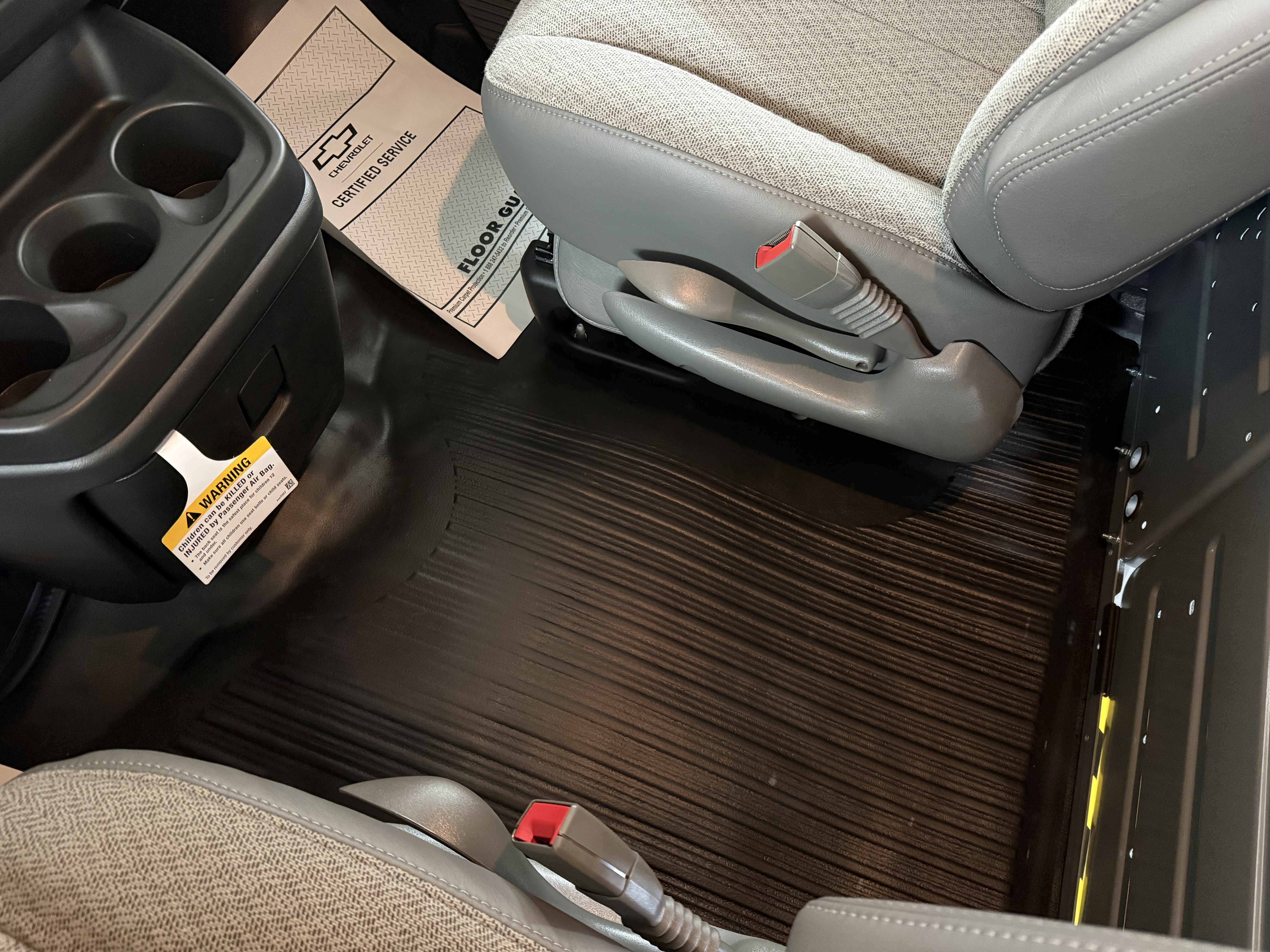 2025 Chevrolet Express Cargo Work Van - Photo 22