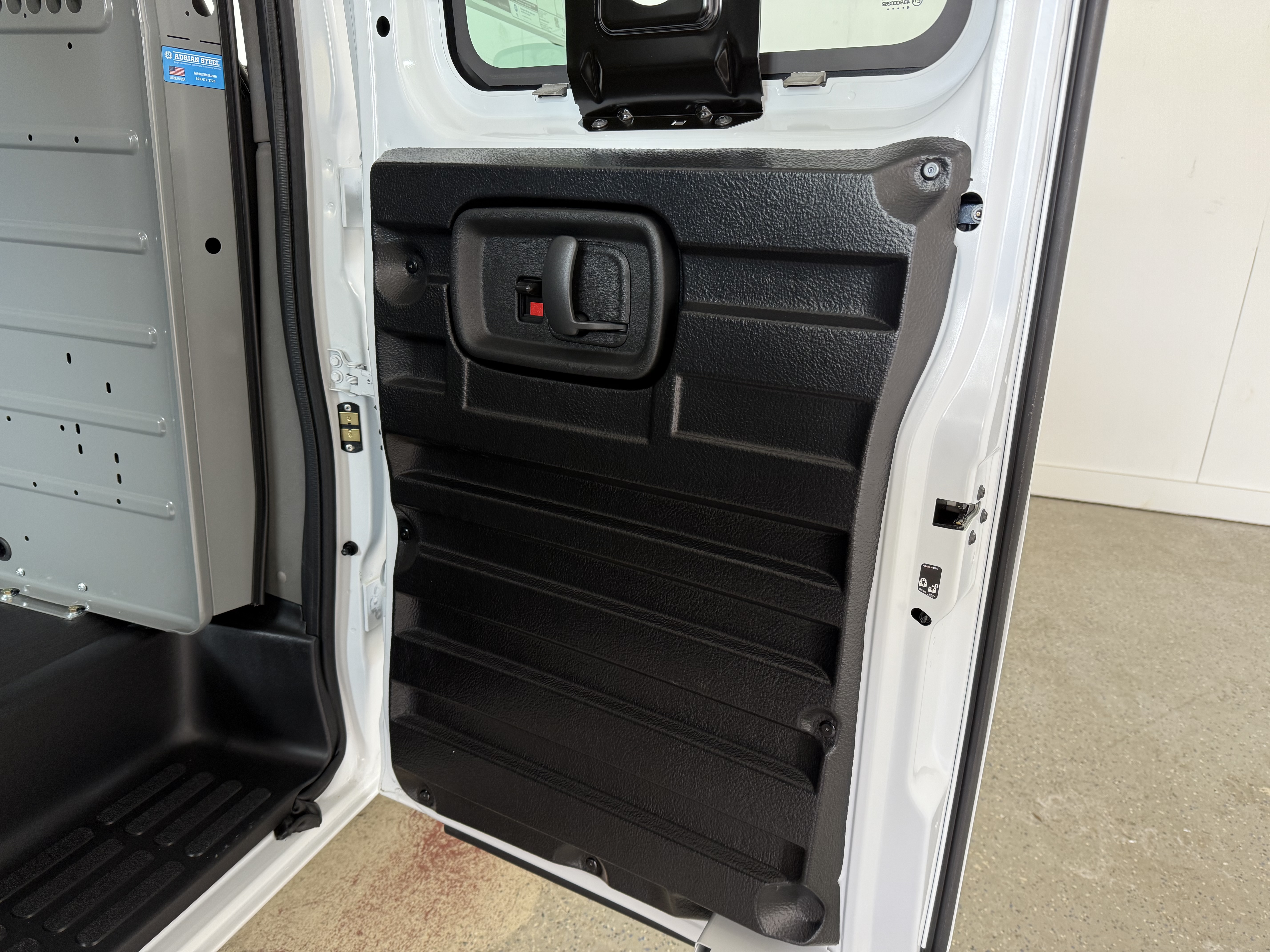 2025 Chevrolet Express Cargo Work Van - Photo 33