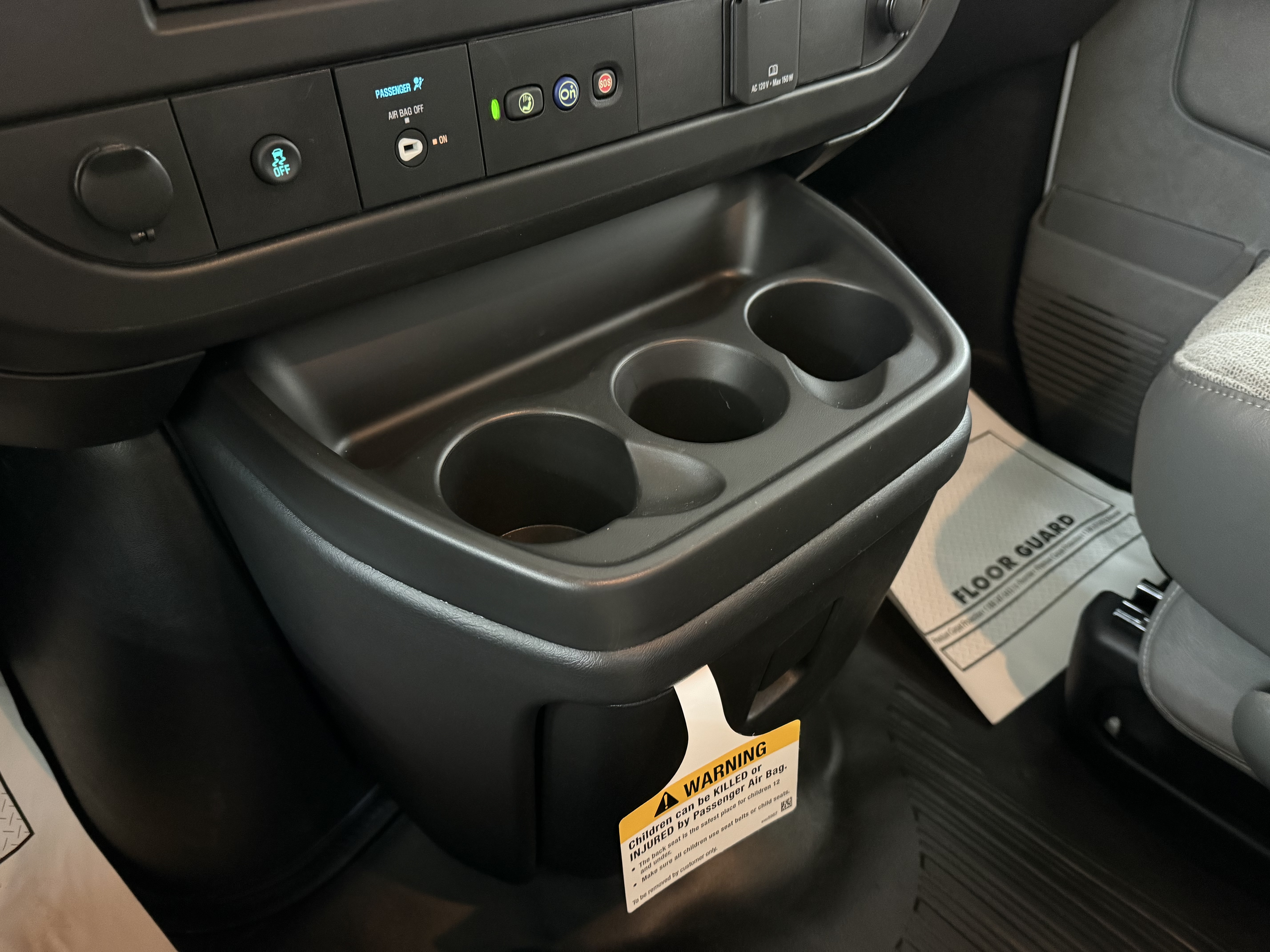 2025 Chevrolet Express Cargo Work Van - Photo 21