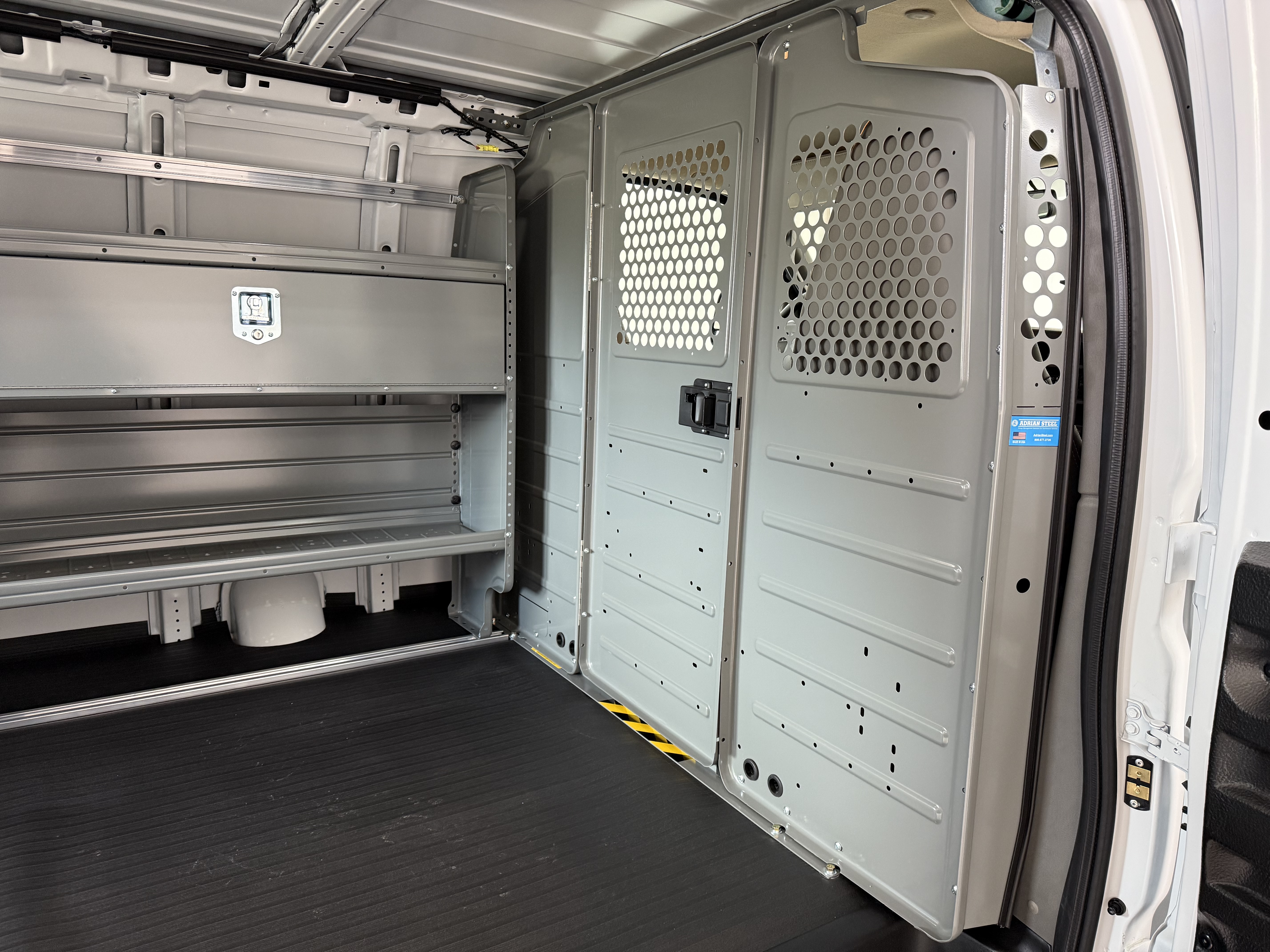 2025 Chevrolet Express Cargo Work Van - Photo 31