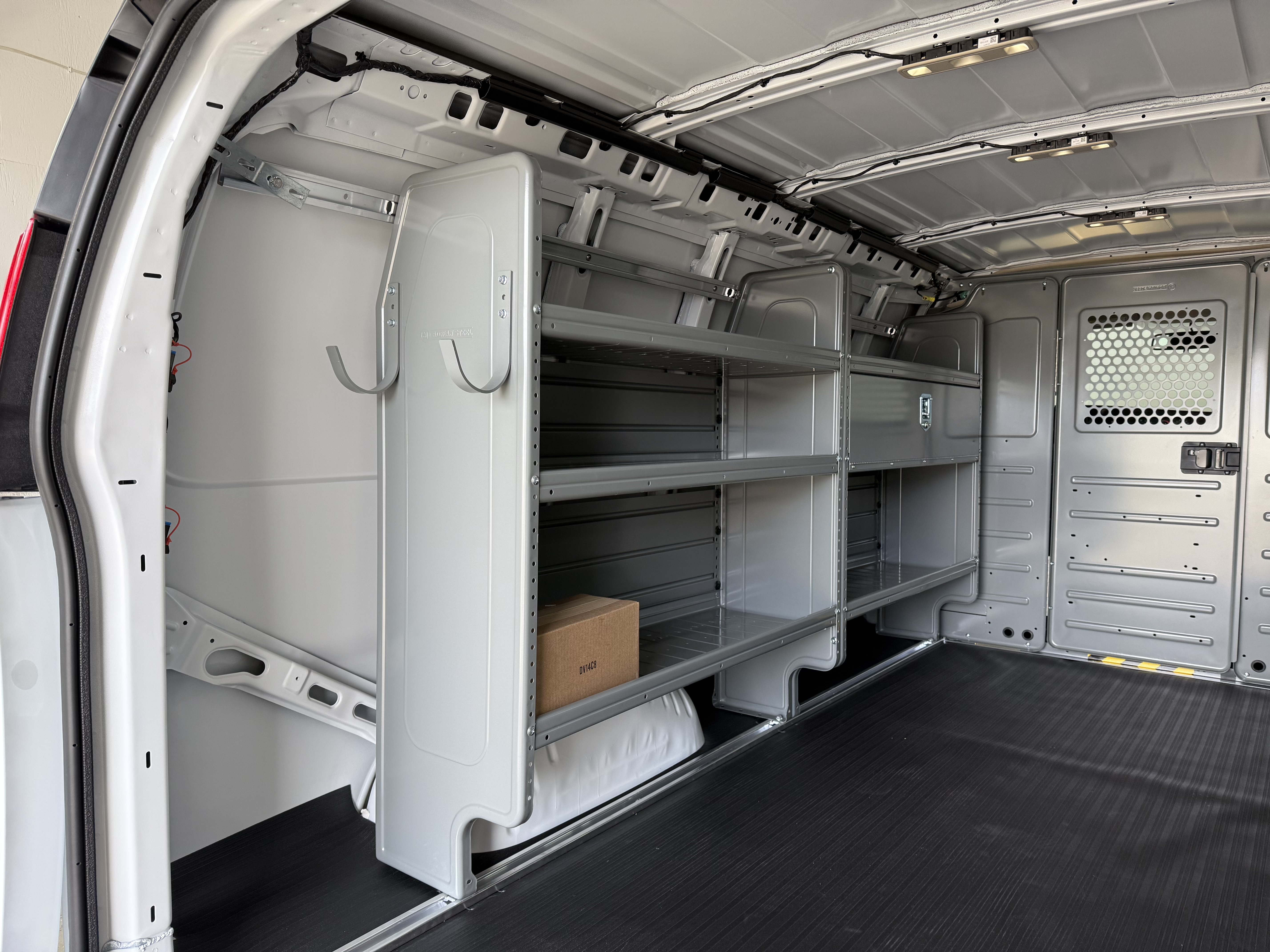 2025 Chevrolet Express Cargo Work Van - Photo 37