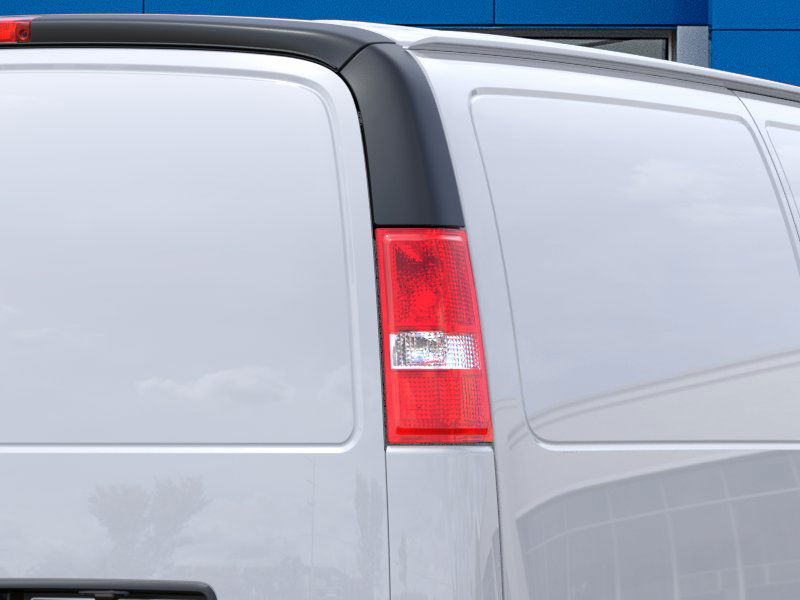 2025 Chevrolet Express Cargo 3500 photo 11